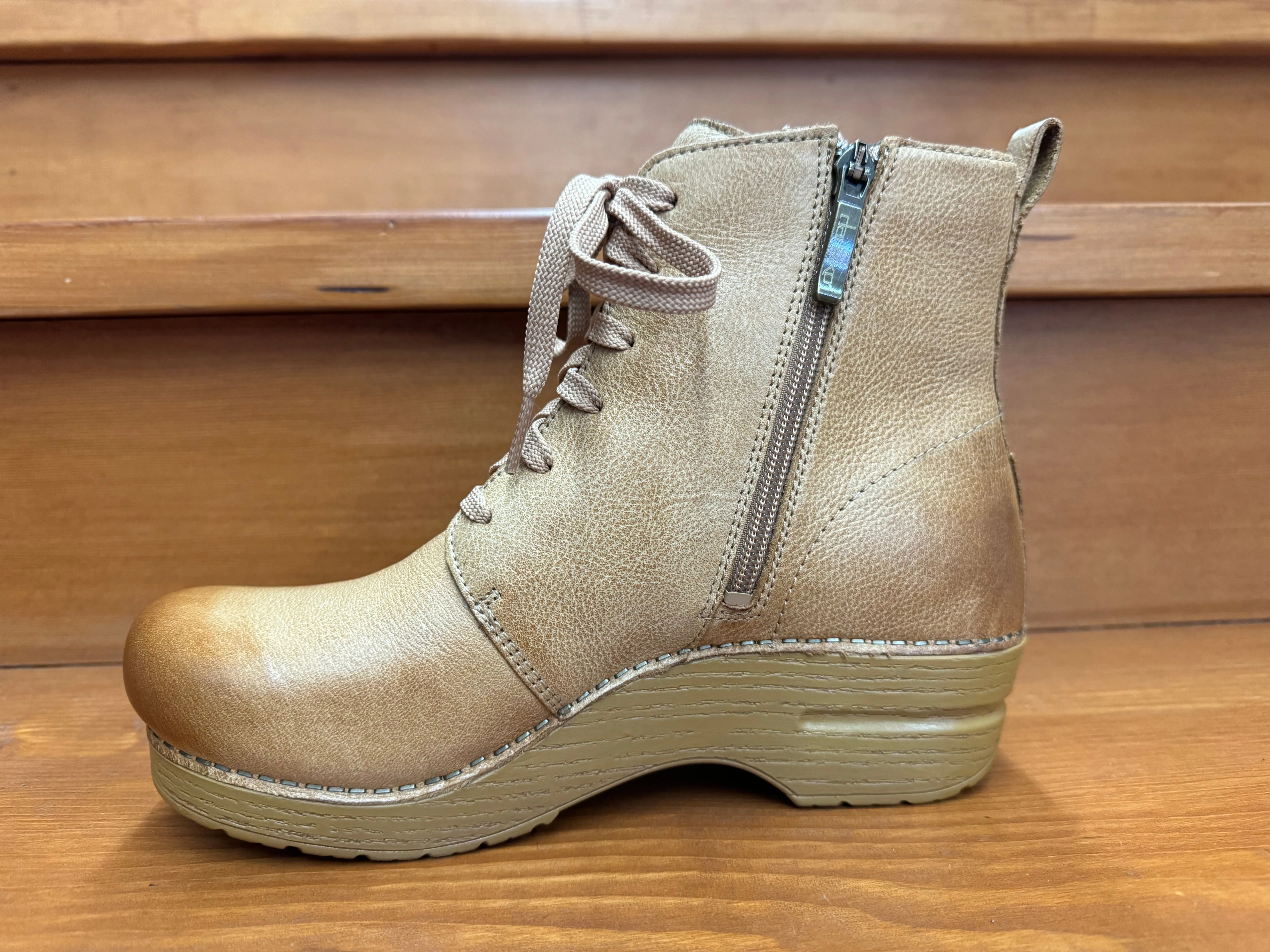 Perfect Form Dansko Sigourney Honey Distressed