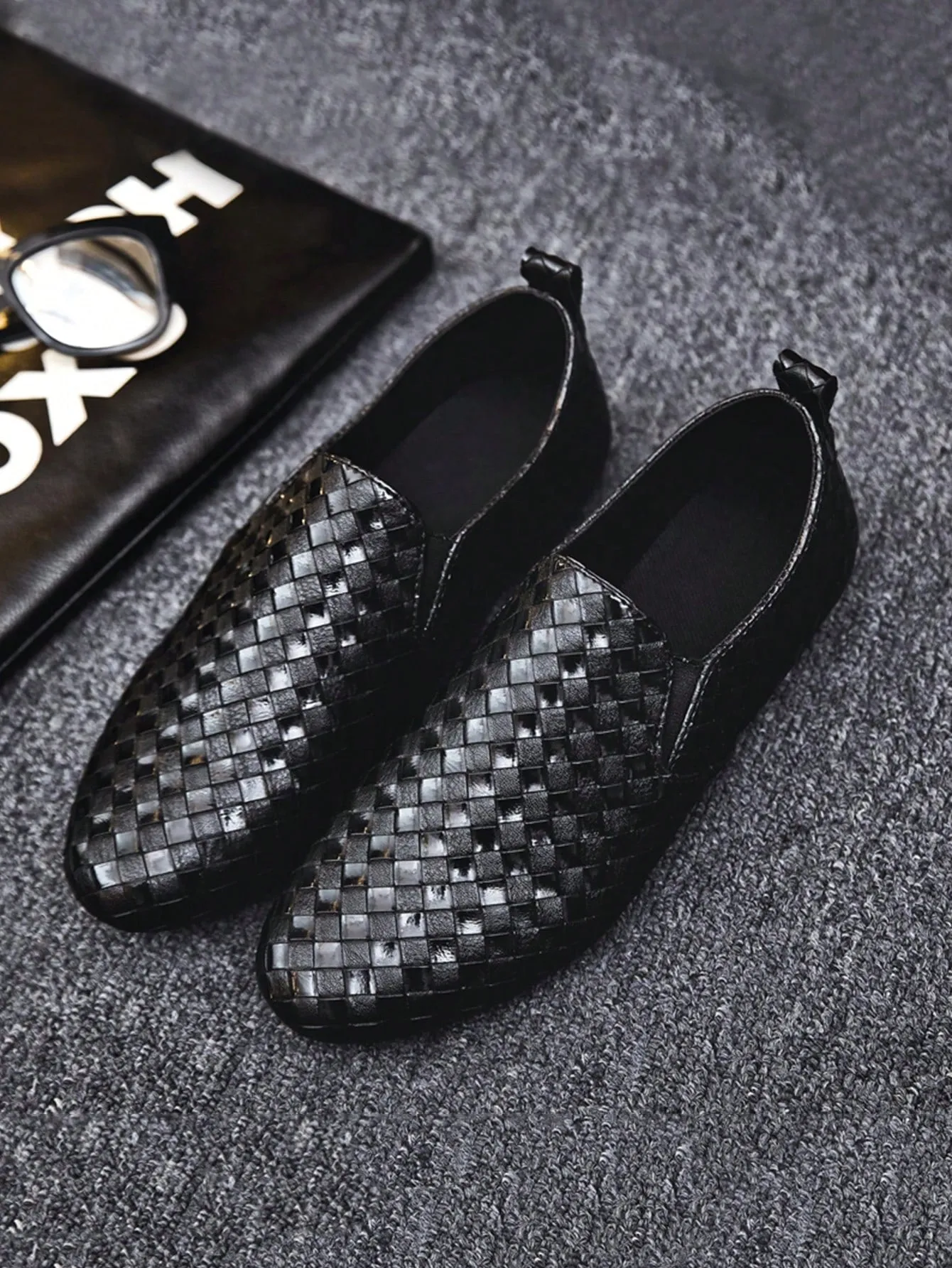 Men's Black Leather Slip-On Loafers, Casual Flat Shoes, Dress Shoes (Please Order 1 Size Up) Volleyball Shoes Asic