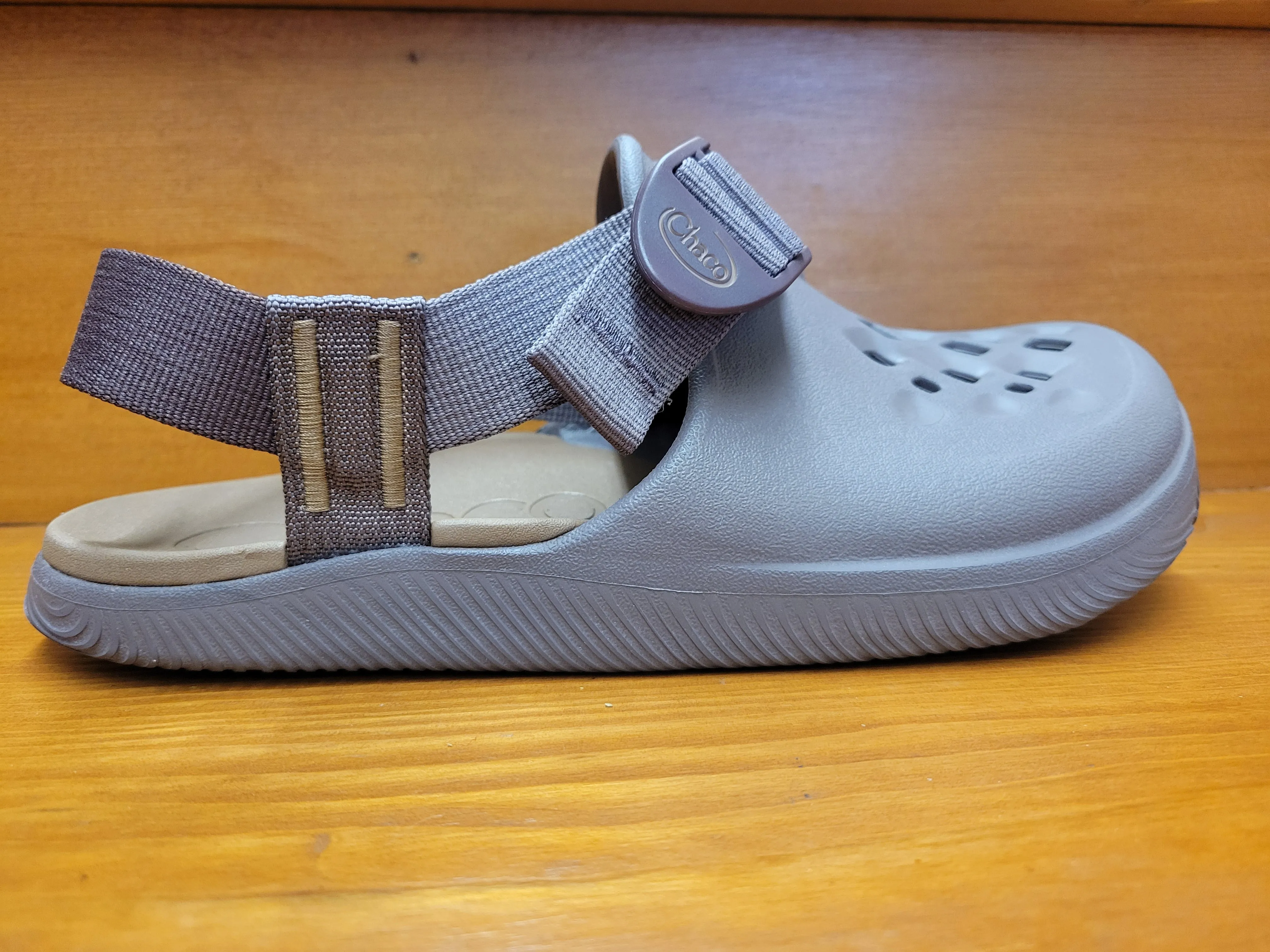 Smooth glide Chaco Chillos Clog Sparrow JCH109160