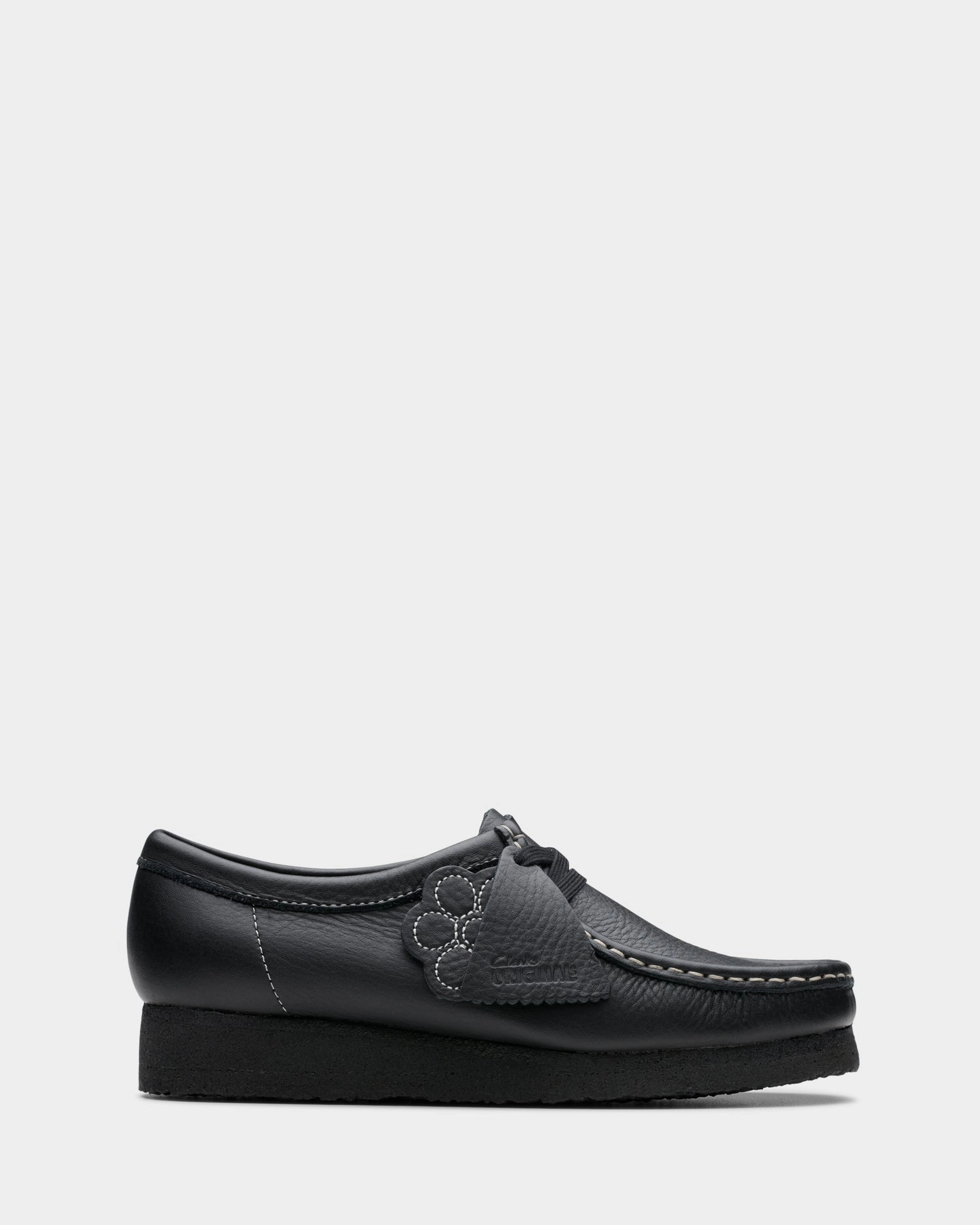 Easy To Slip On Pose Time Wallabee. (w) Black Tumbled Leather