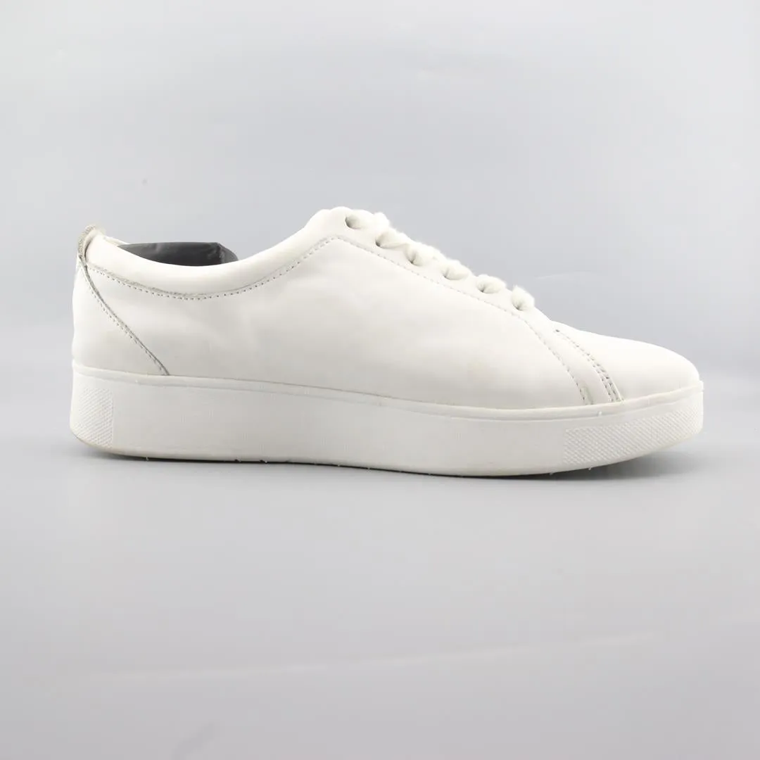 FITFLOP  . Sneakers Sonic