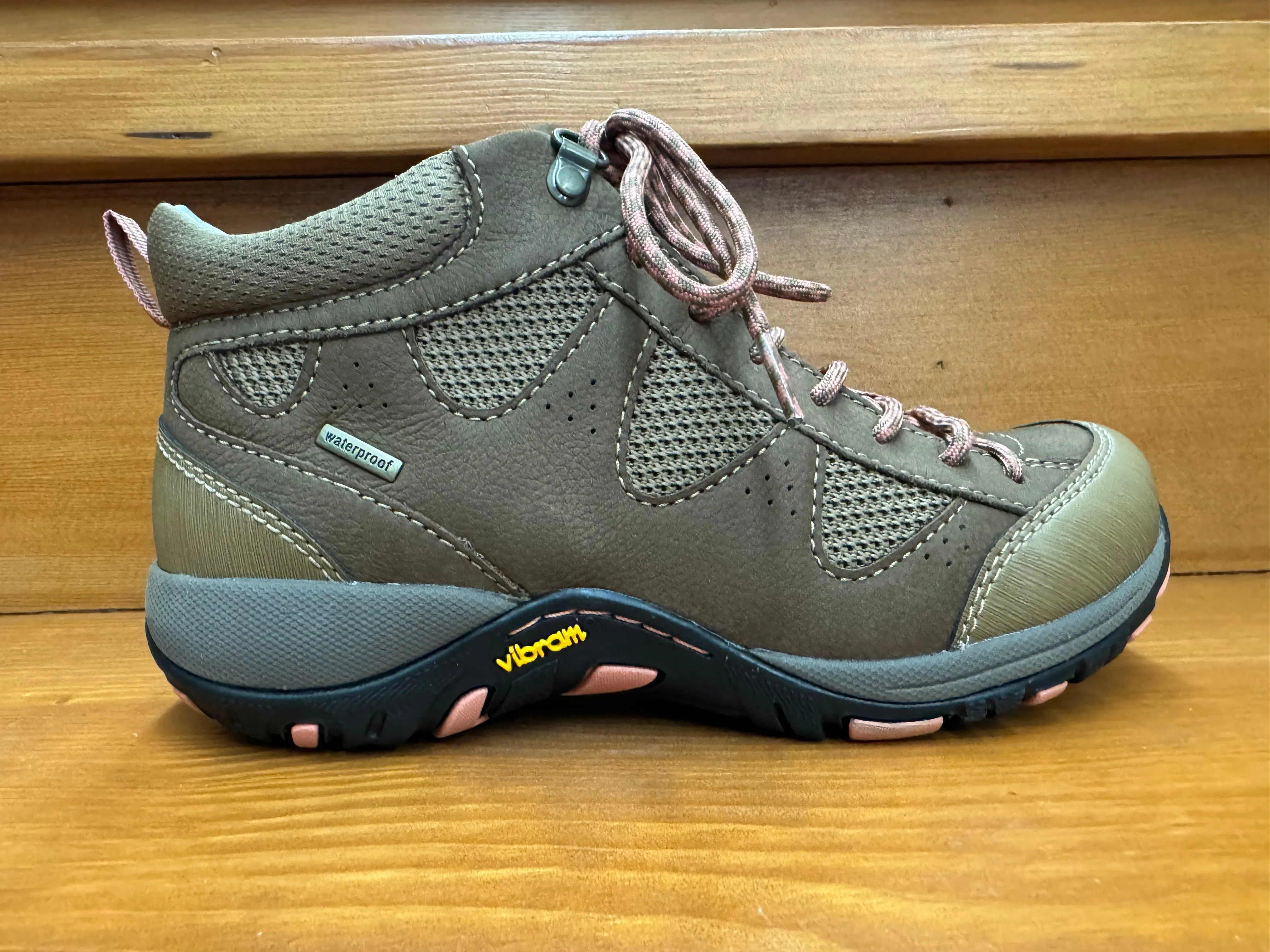 Dansko Perrin Morel shoe comparison Flexible Sole