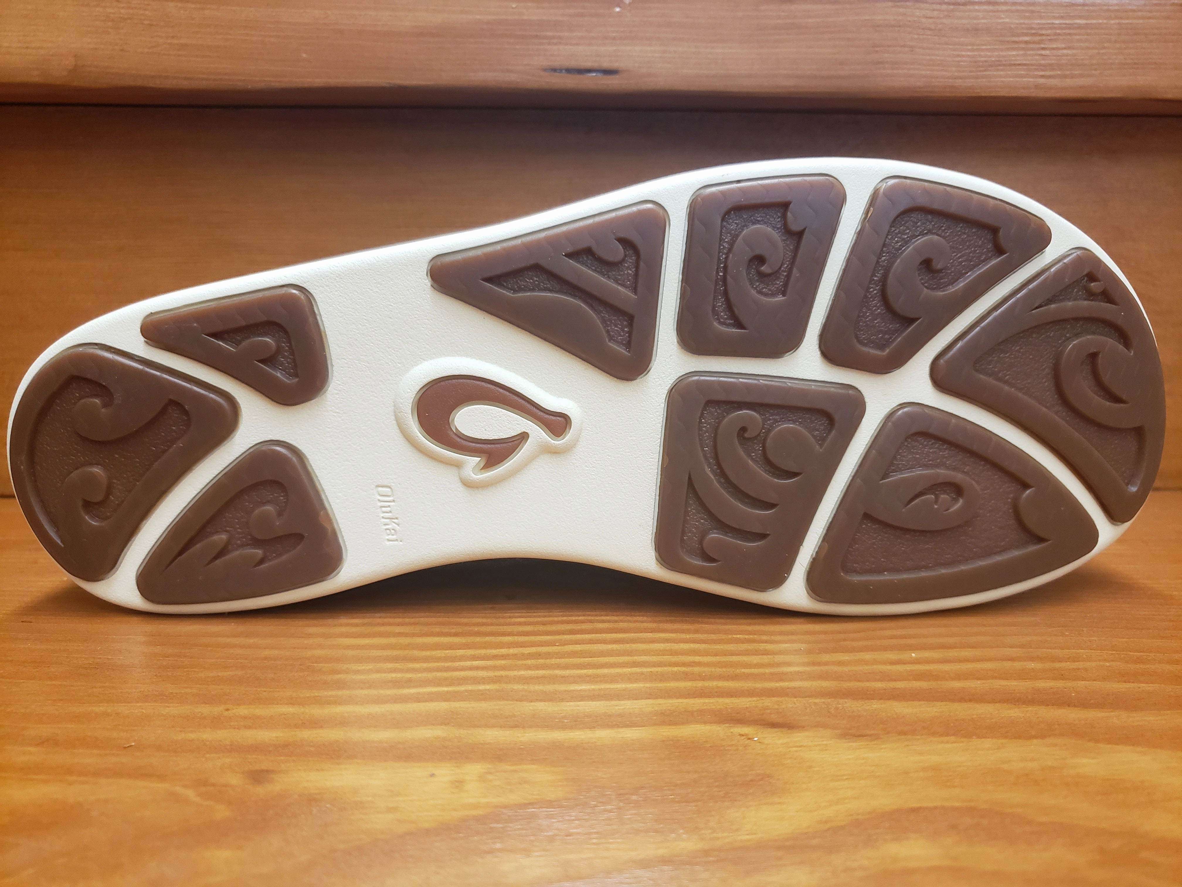 Easy Motion Smart Footwear Olukai Nohea Moku Mesh Charcoal     10283-2610