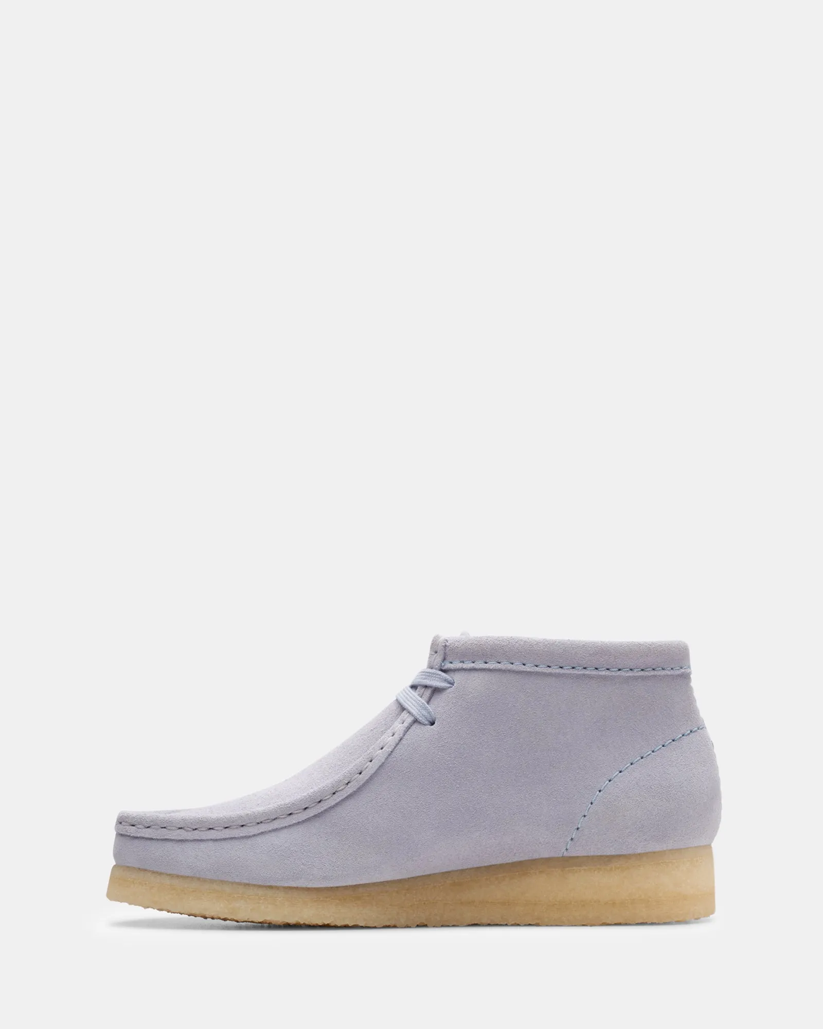 Comfortable ankle Daily Essentials Wallabee Boot. (W) Cloud Grey Suede