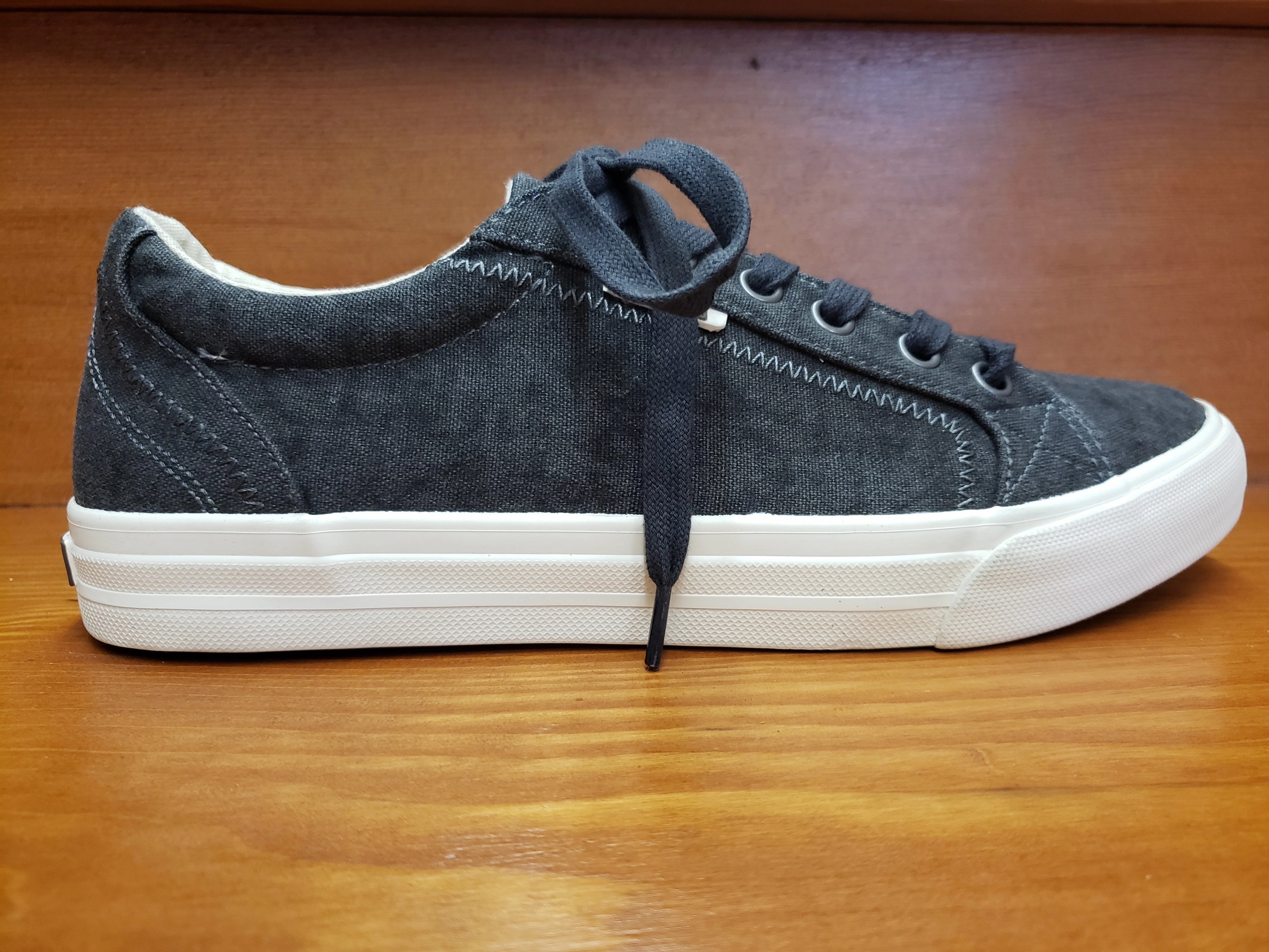 Taos Plim Soul Charcoal washed canvas Active Fashion with a cushioned heel