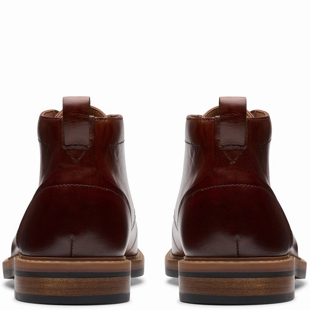 Clarks Aldwin Chukka Mid Boots Comfort   cushion