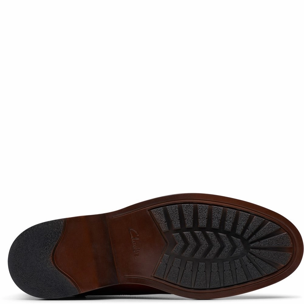 Rain Path Light Reflection Clarks Aldwin Chukka Mid Boots