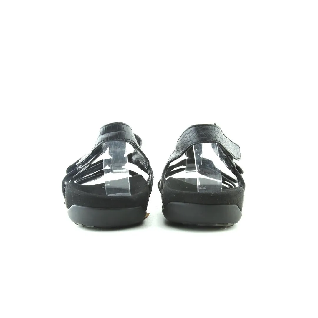 VIONIC AMBER Mast And Harbour Casual Shoes