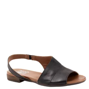 Bueno Tansling Thin Sole Sleek Vacation Sandals