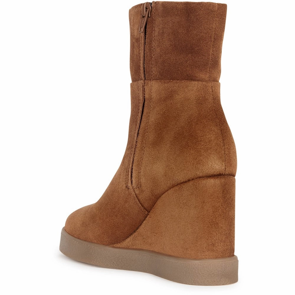 Weekend Escape Low key style Geox D Eildea Wedge B Ankle Boots