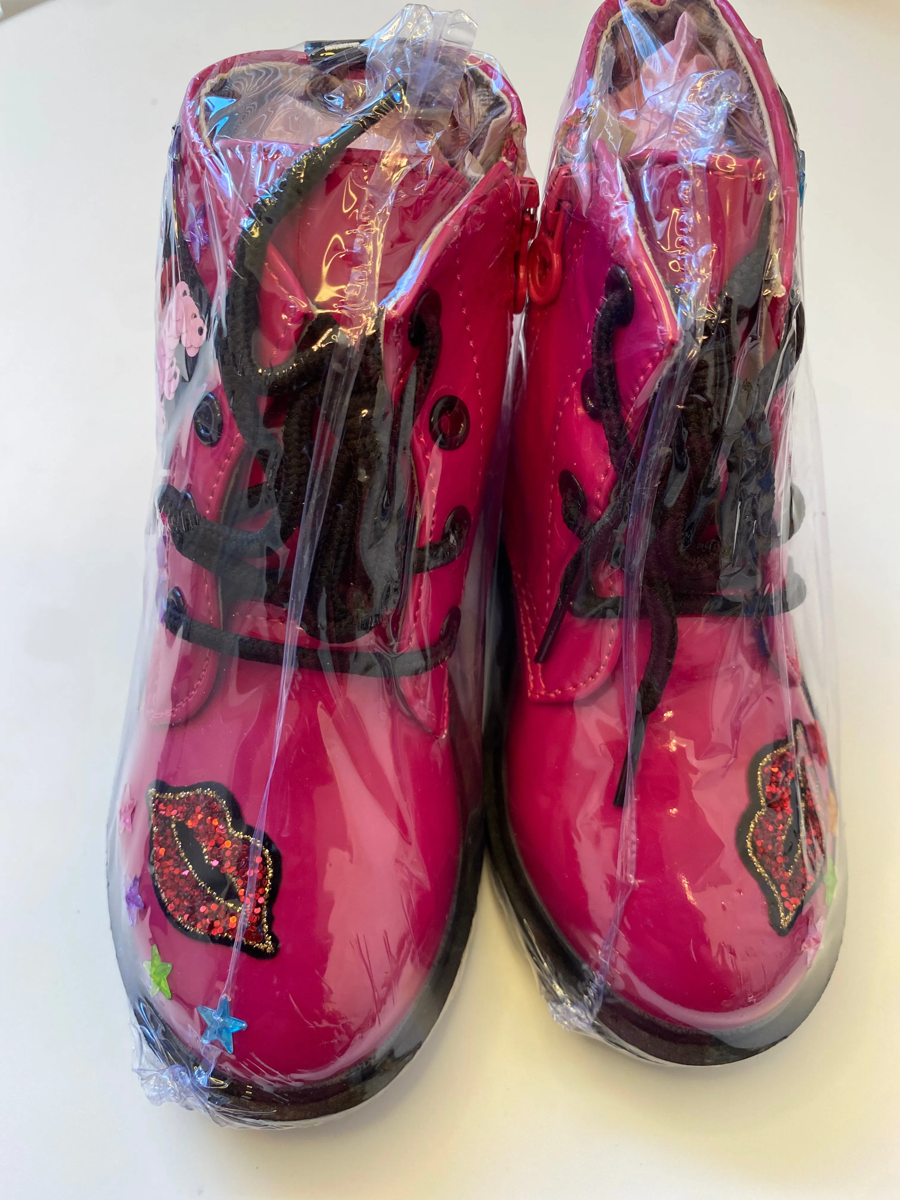 GIRLS LIPS KISSES AND FLOWERS BOOTS Adidas Handball Spezial Athletic Shoe