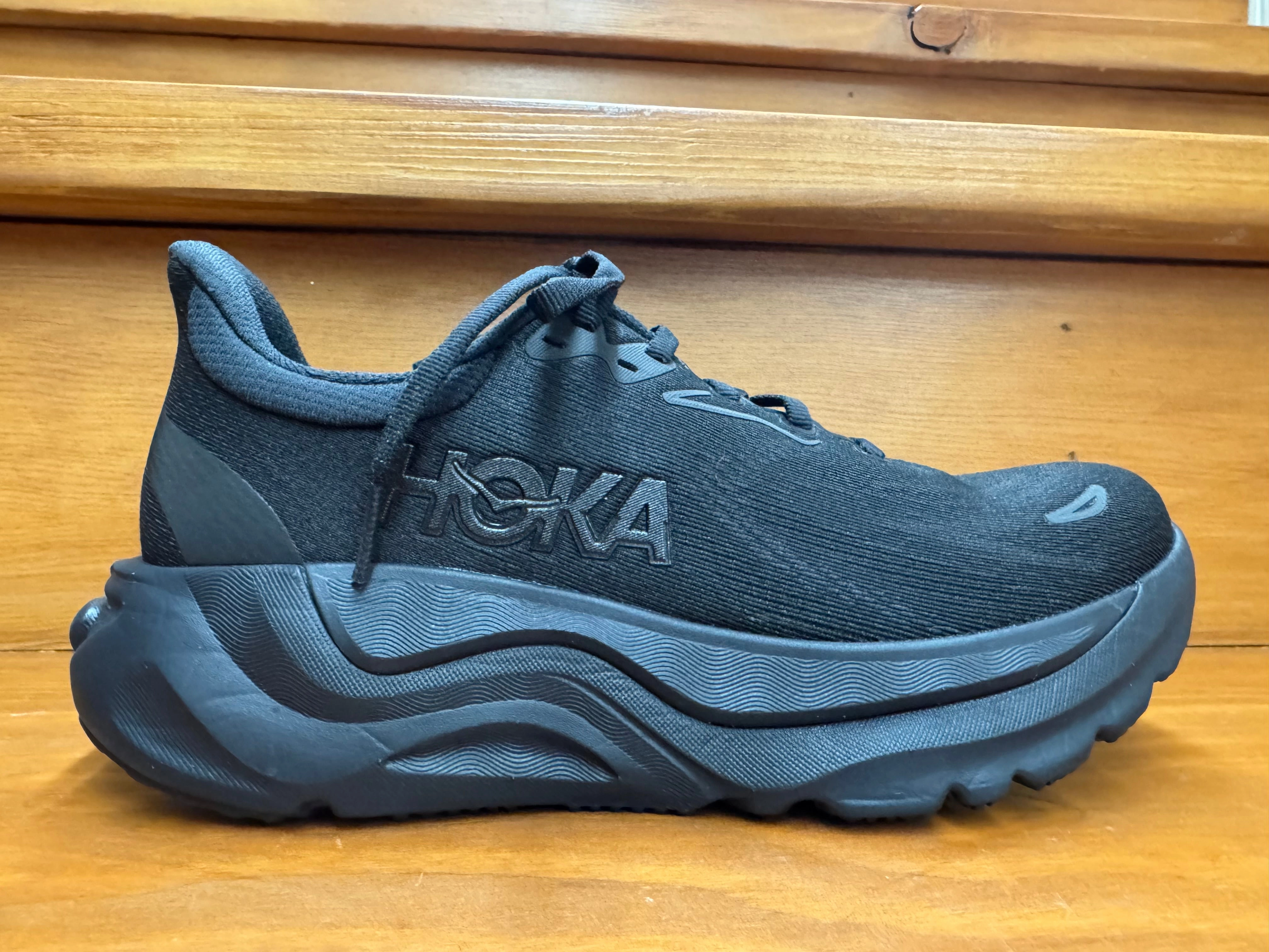 Hoka Arahi 8 Black/Black 1168691-BBLC & 1168711-BBLC foot - endurance running shoes