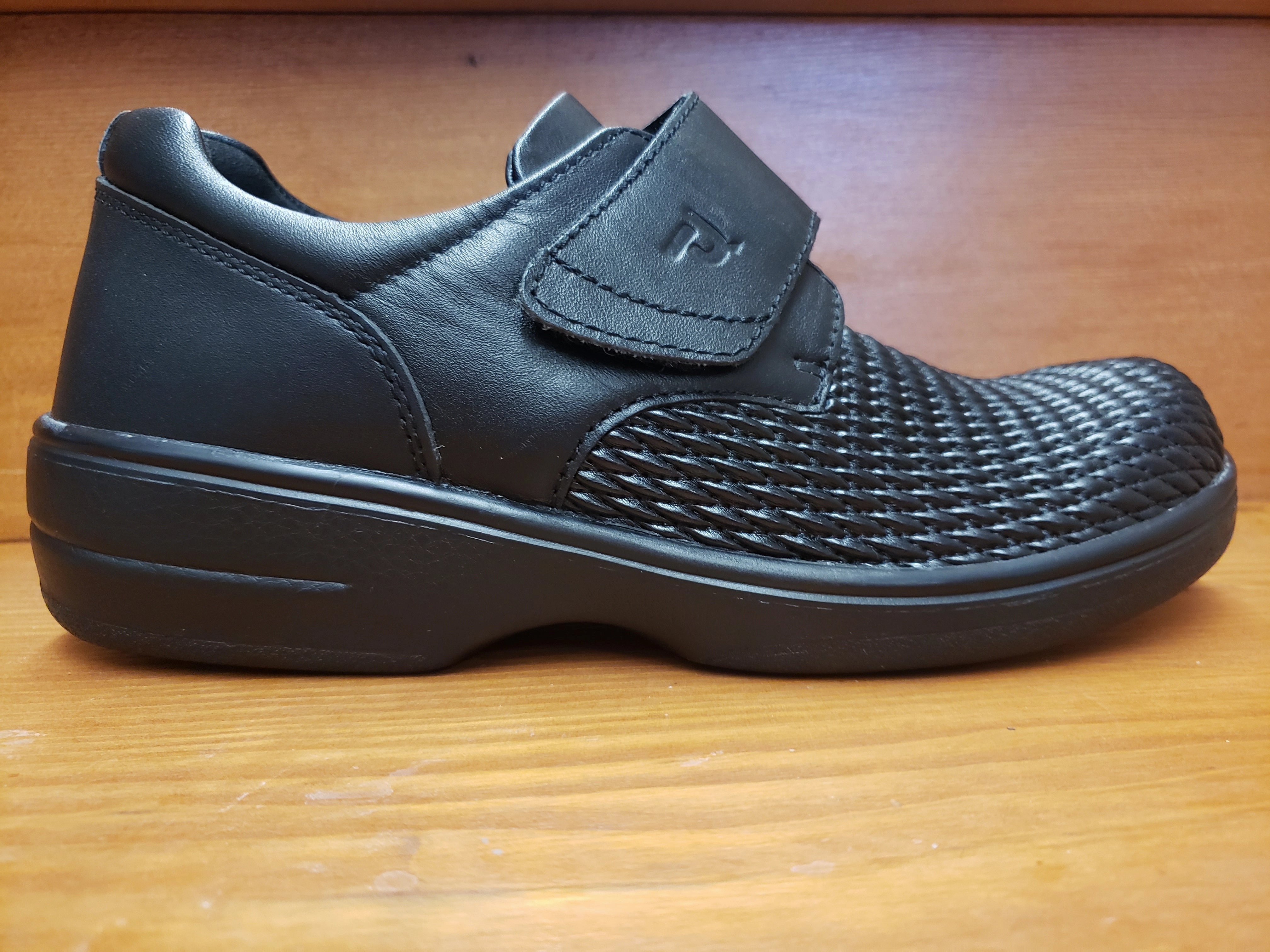 Easy   wear Propet Olivia Black WPRX25B