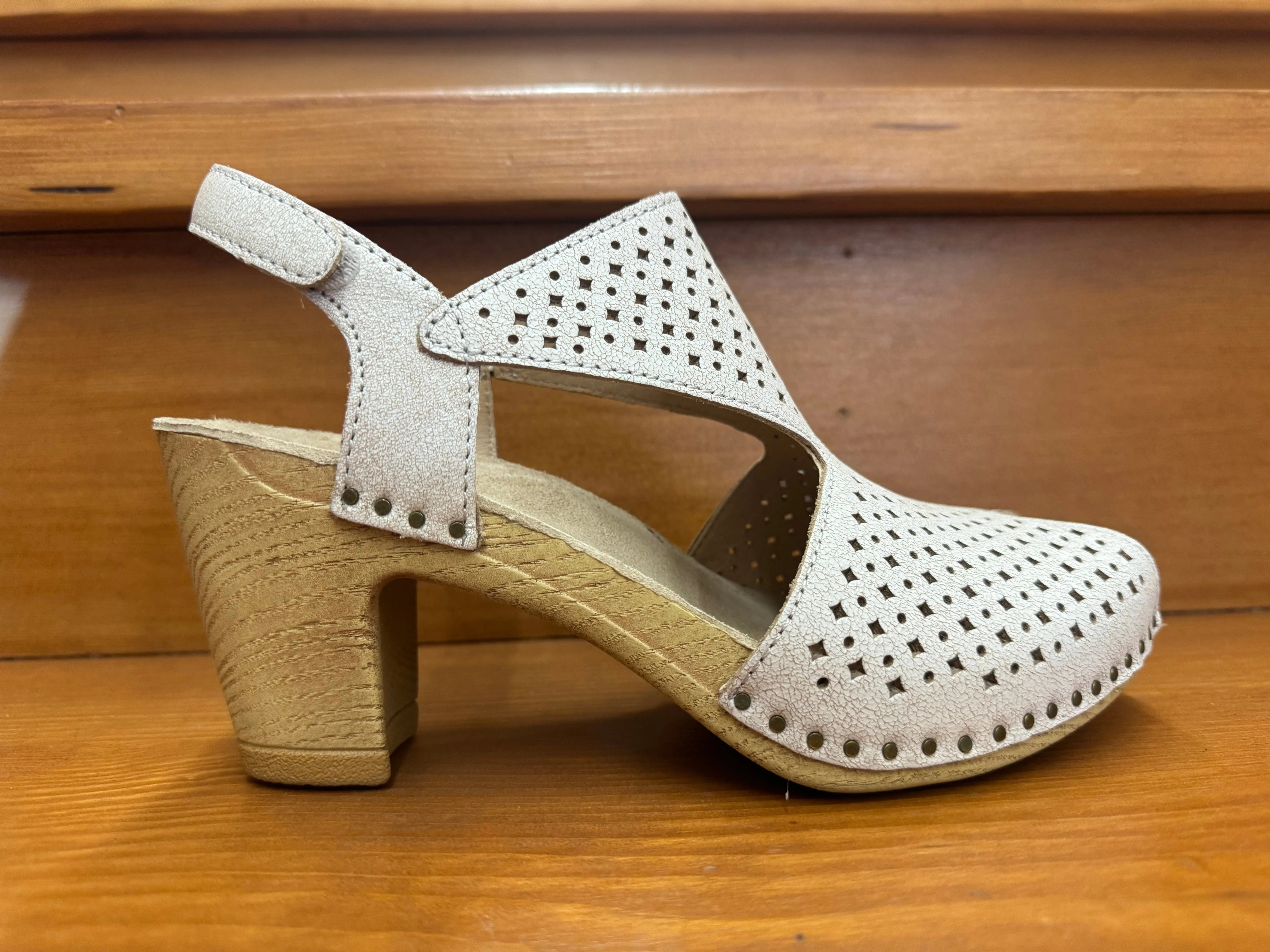 Dansko Teagan White Vintage Leather Elegant Touch Bright Hue