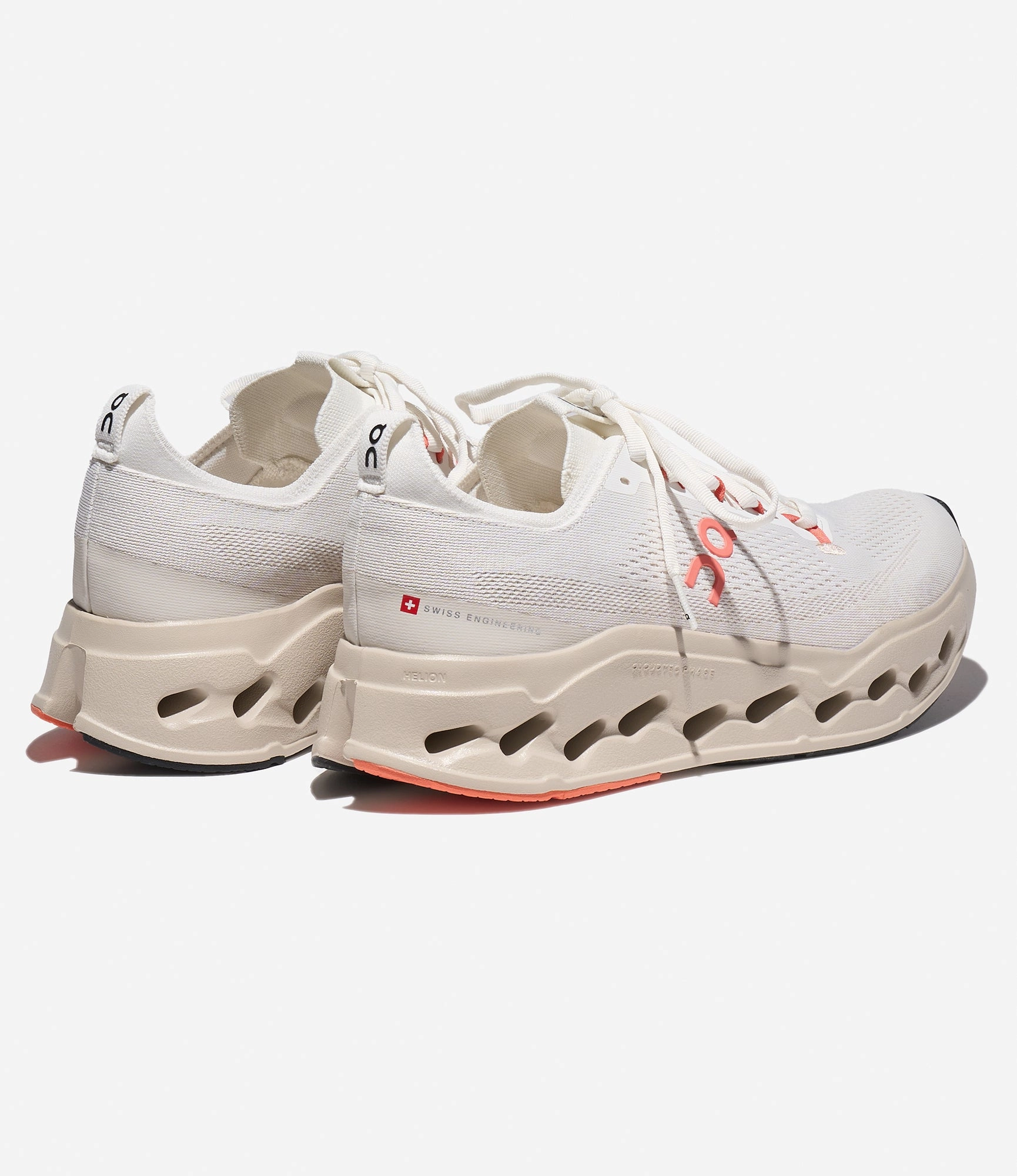 Cloudsurfer Max - Ivory | Salmon Supportive frame