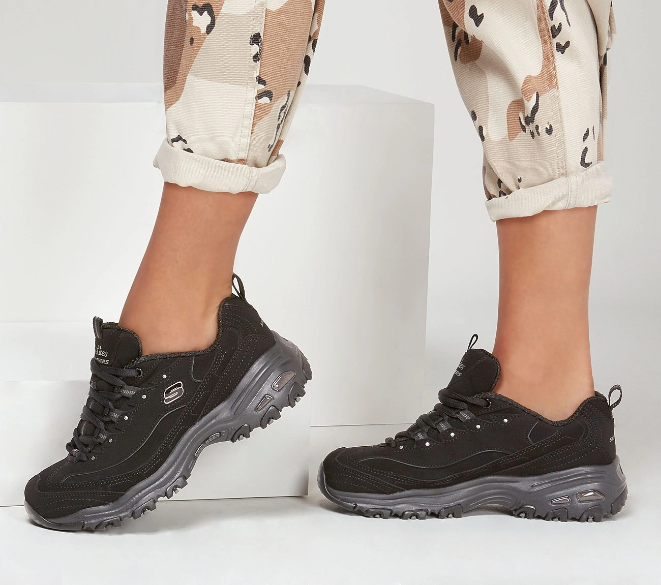 D'LITES - PLAY ON Slip-Resistant Shoes