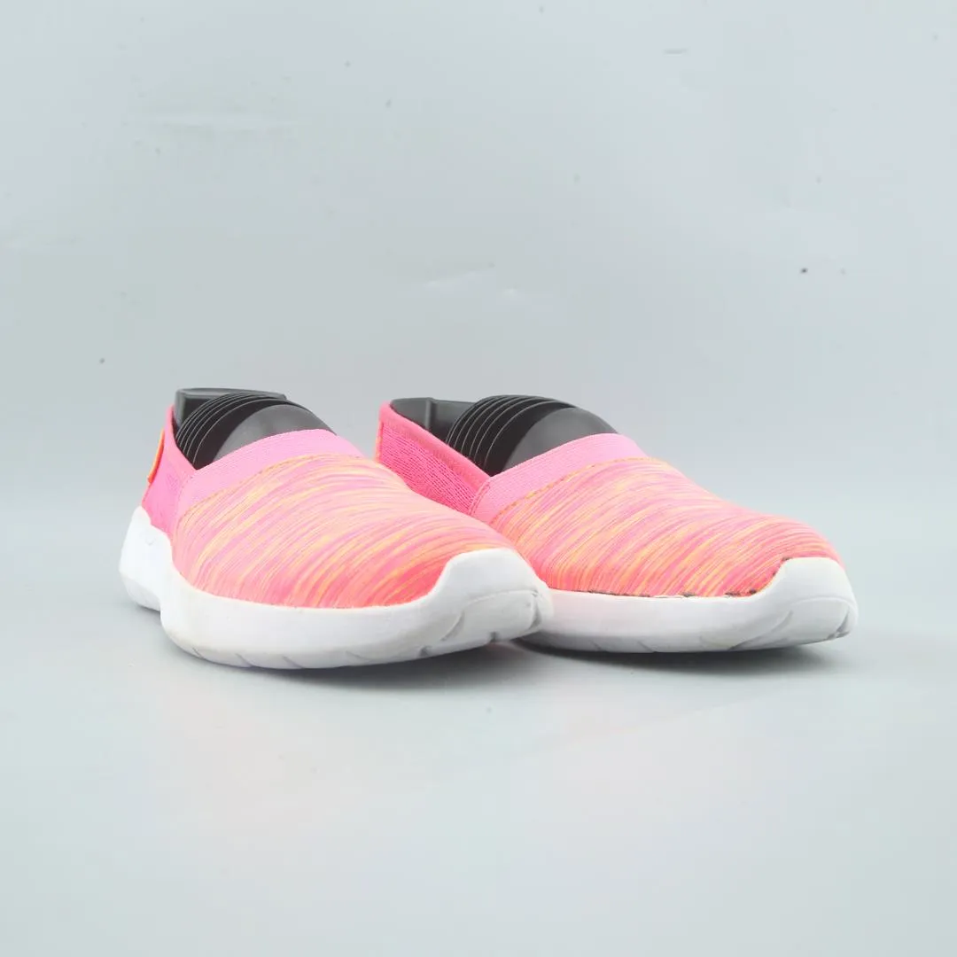 Casual Canvas Shoe Crossword Clue ATHELATIC MEMO TECH