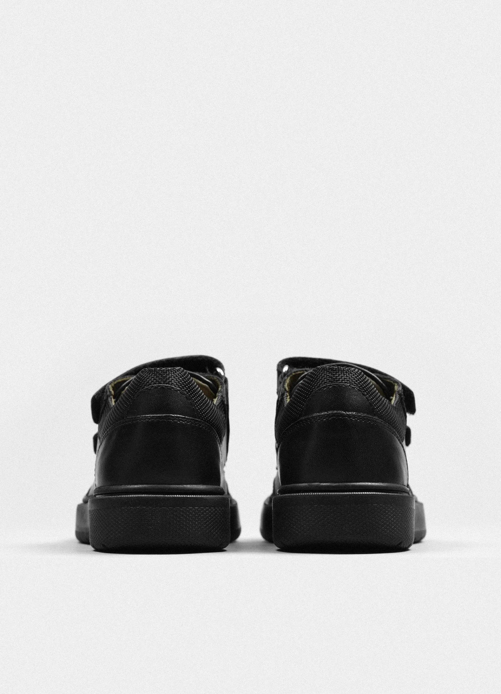 Riddock 847SF Leather Black Swiatek Asics Shoes