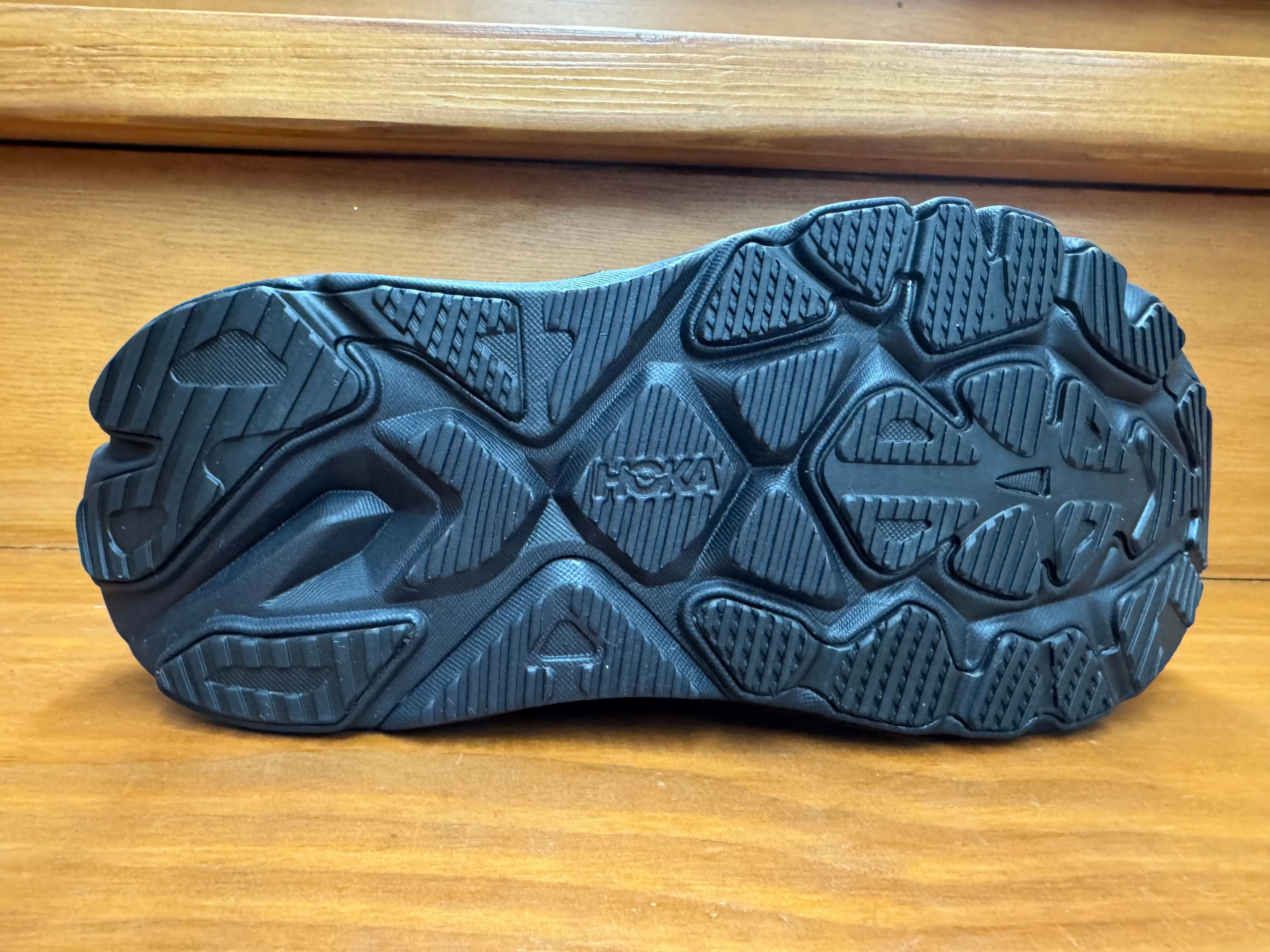 Vintage Cool Hoka Arahi 8 Black/Black 1168690-BBLC & 1168710-BBLC