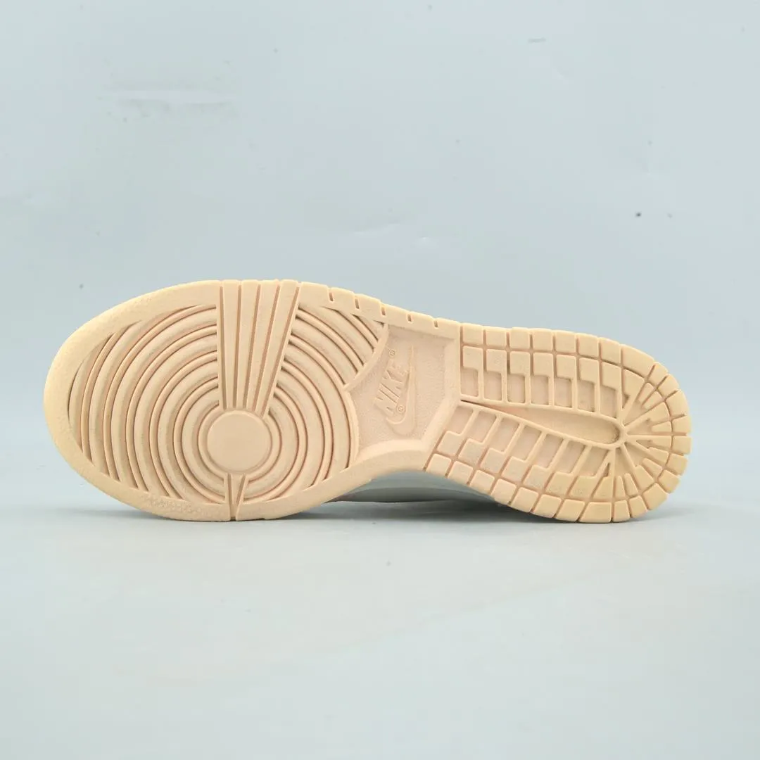 NIKE DUNK HIGH Suavs Sneakers