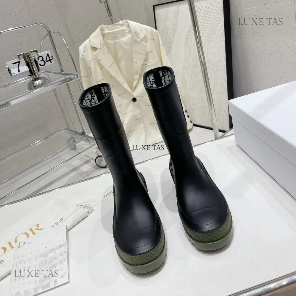 Hunter Rain Boots Size 8 Black and Khaki Two-Tone Rubber DRunion Rain Boot  - Designer Boots & Ankle Boots for Women