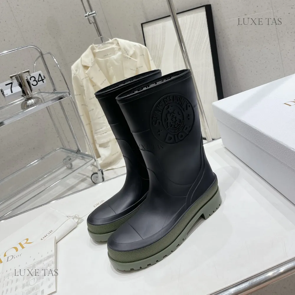 Black and Khaki Two-Tone Rubber DRunion Rain Boot  - Designer Boots & Ankle Boots for Women Hunter Tall Rain Boots Size 8