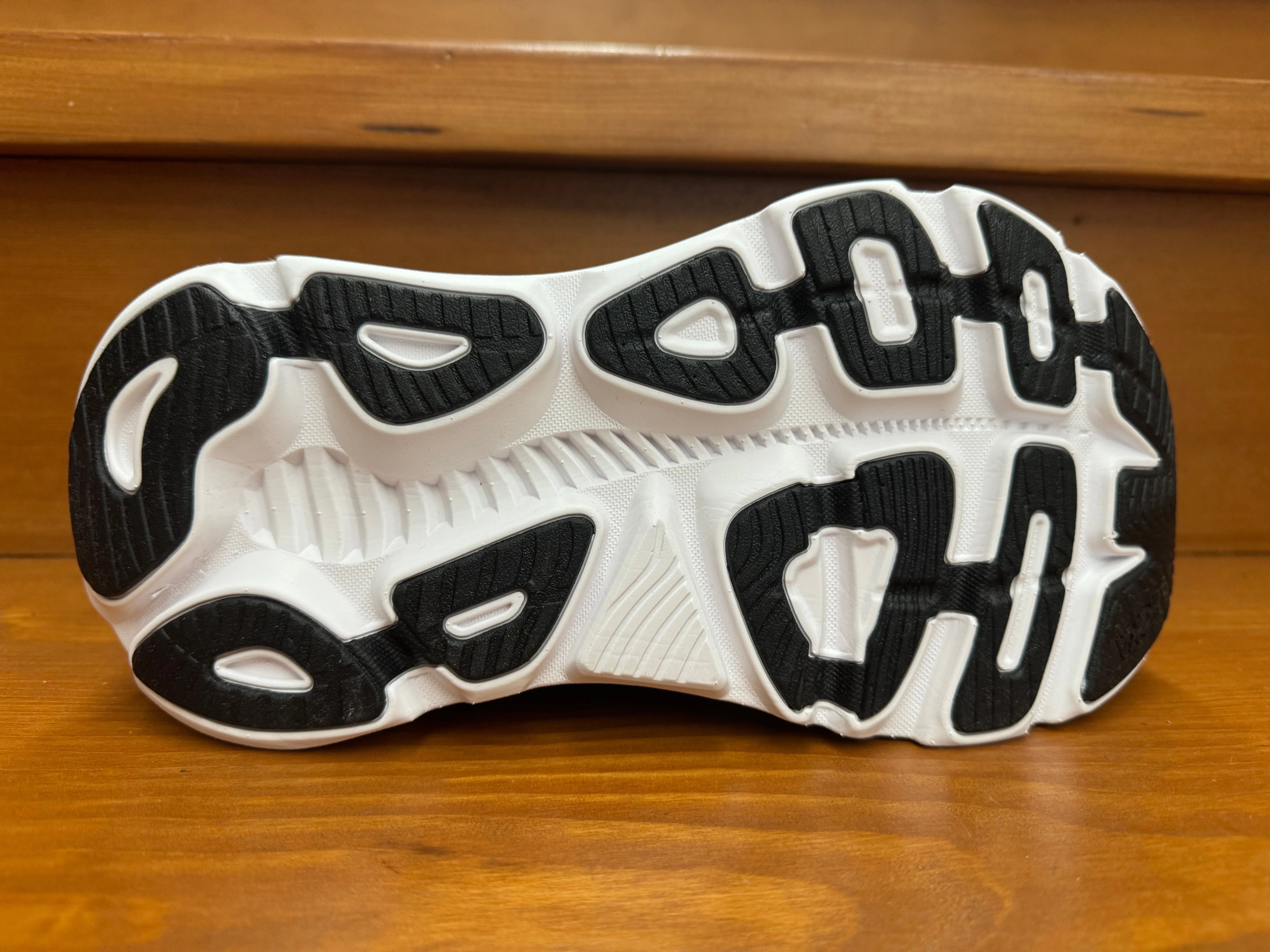 Hoka Gaviota 5 Black/White 1134235-BWHT & 1134270-BWHT ventilation - rich running option Abrasion resistant