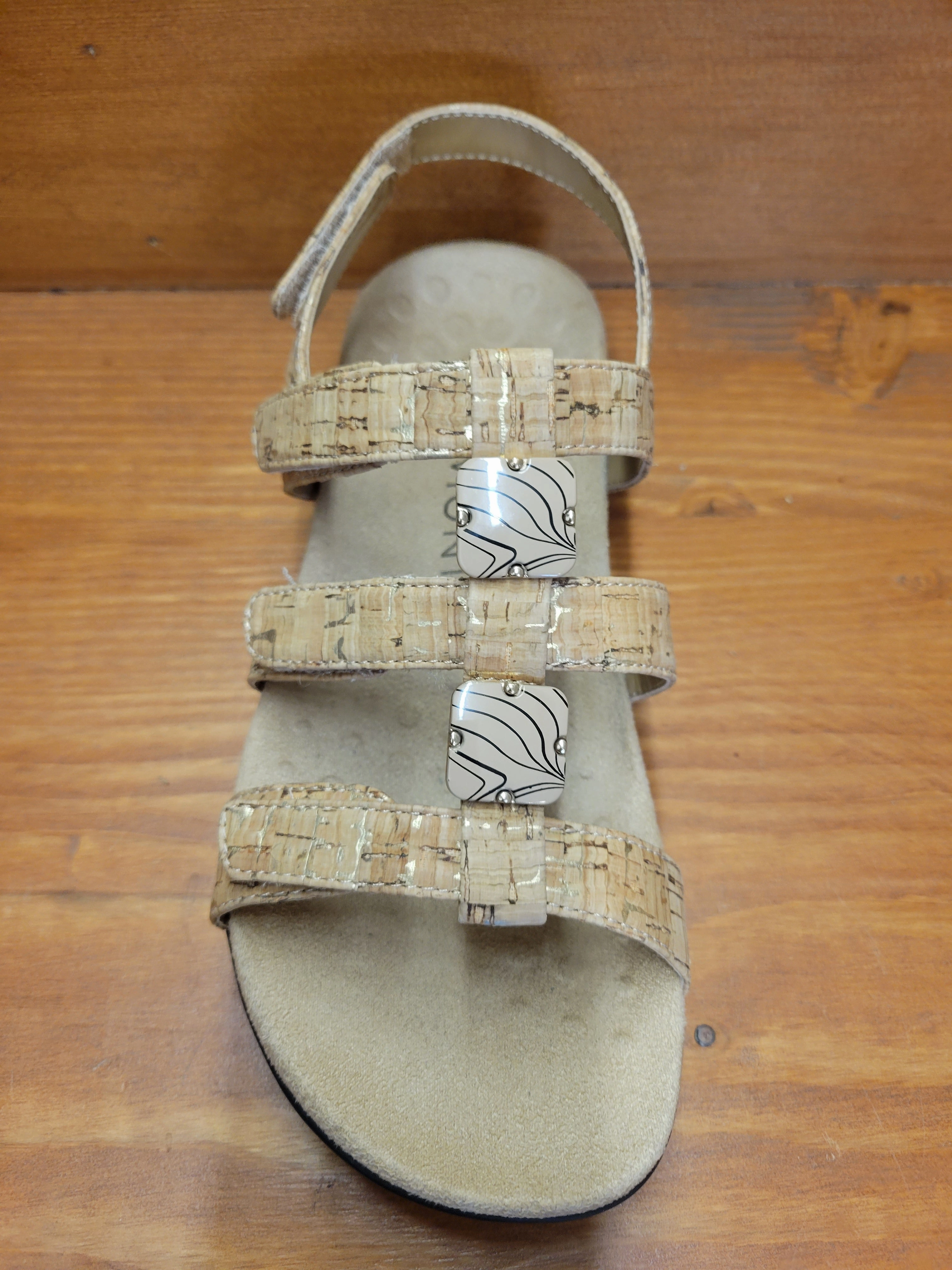 Vionic Rest Amber Gold cork Modern Design