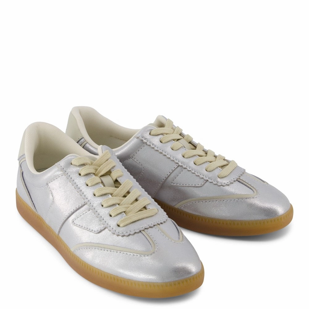 TOMS Collins Trainer running in a half - marathon shoes