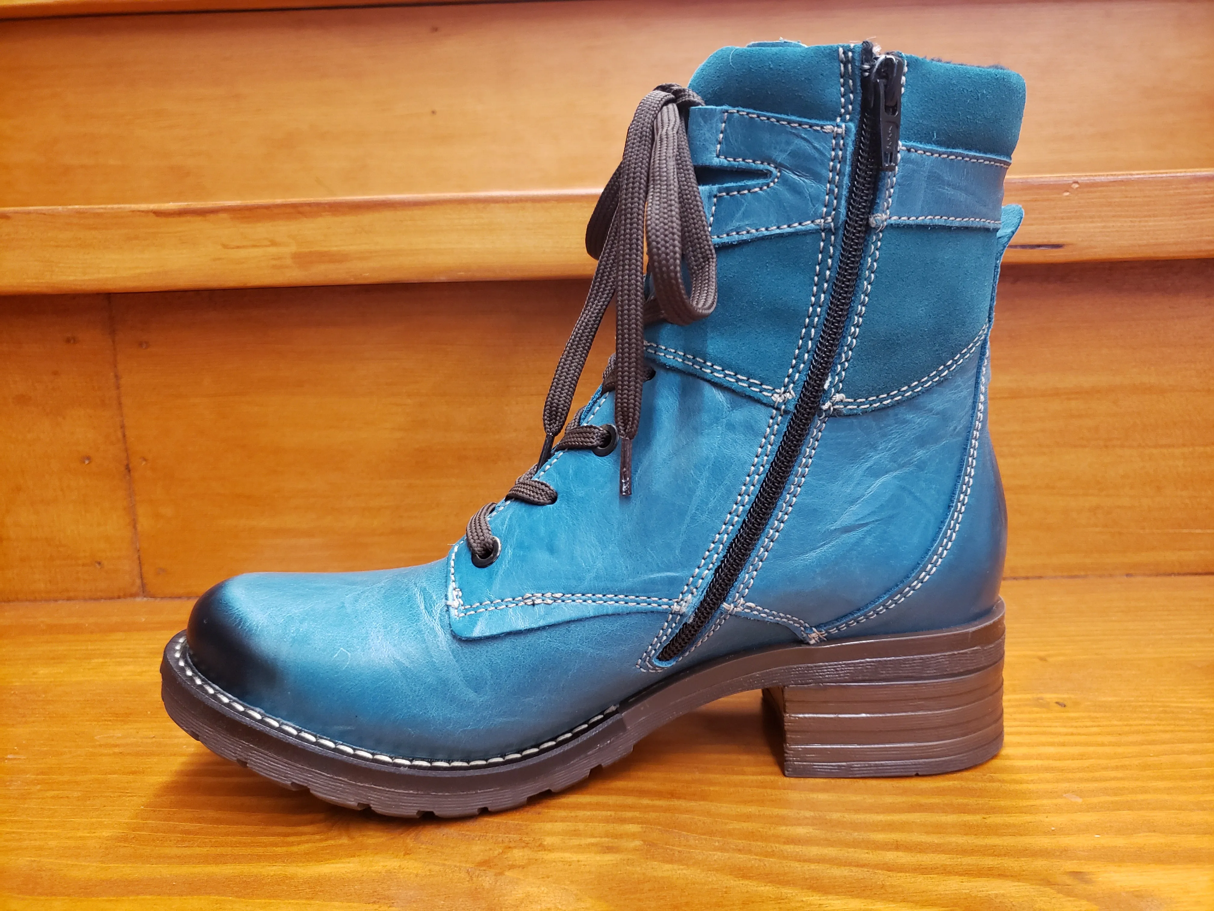 Functional Style Dromedaris Kara Teal