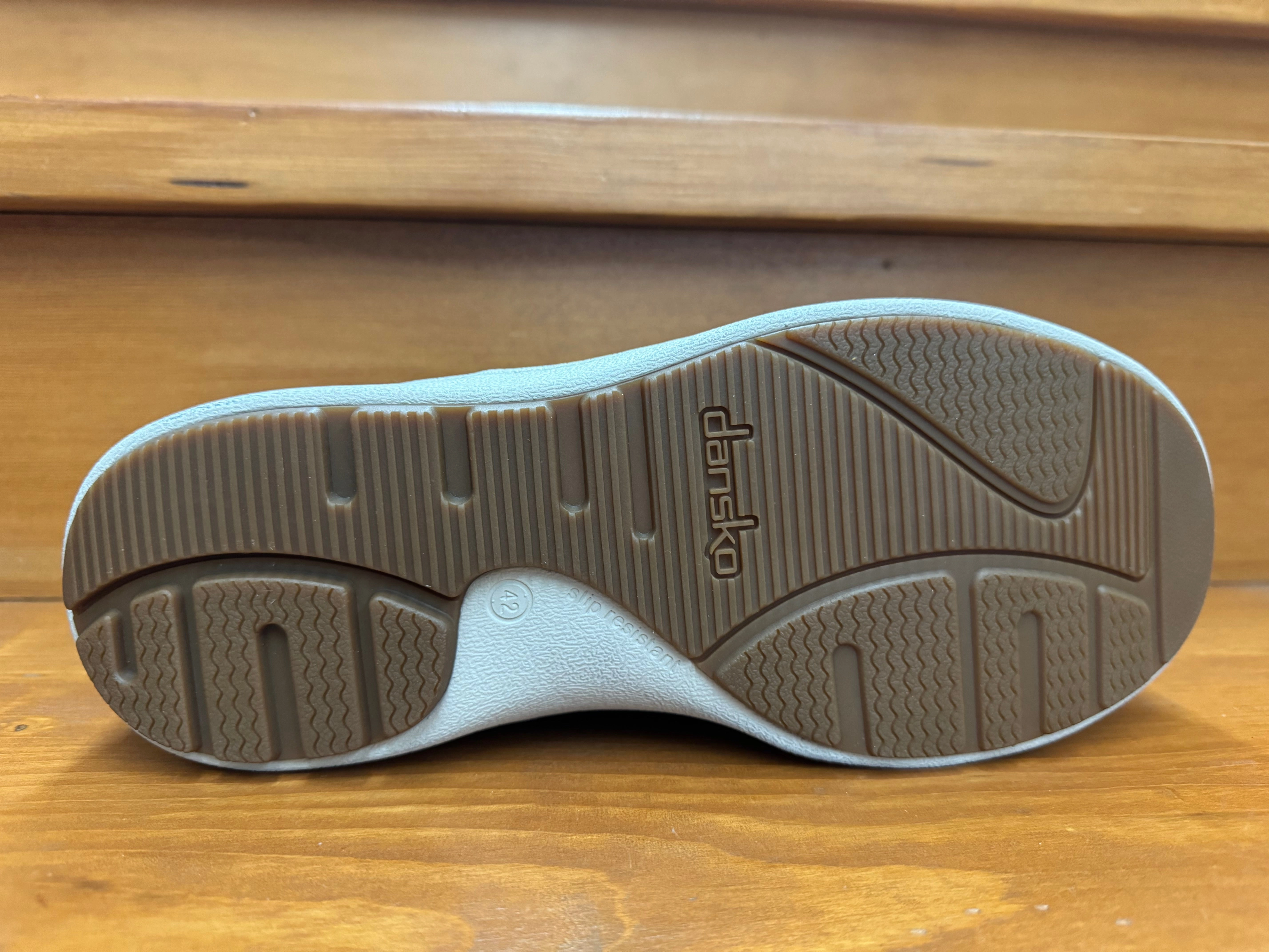 Wind Safe Dansko Trent Brown