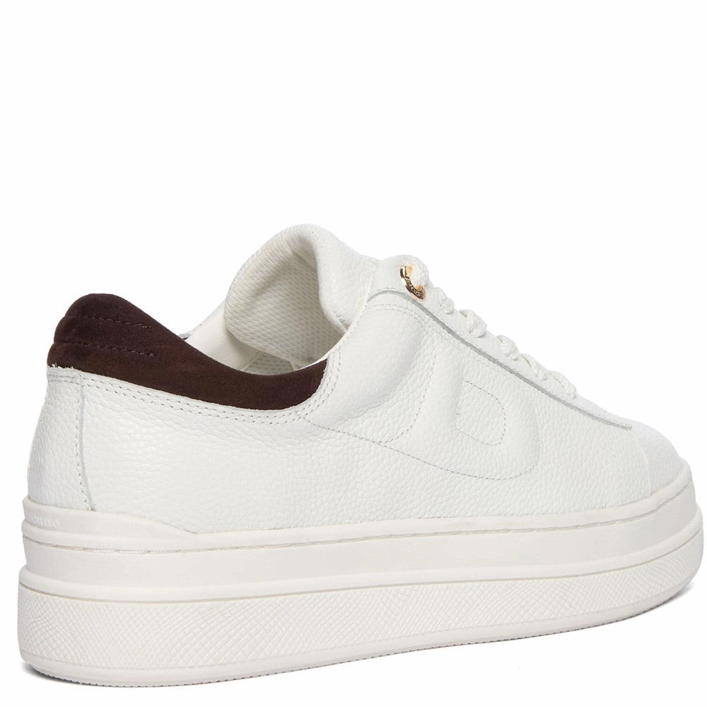 Dune Eden Shoes running in a wooden bridge area shoes half - marathons