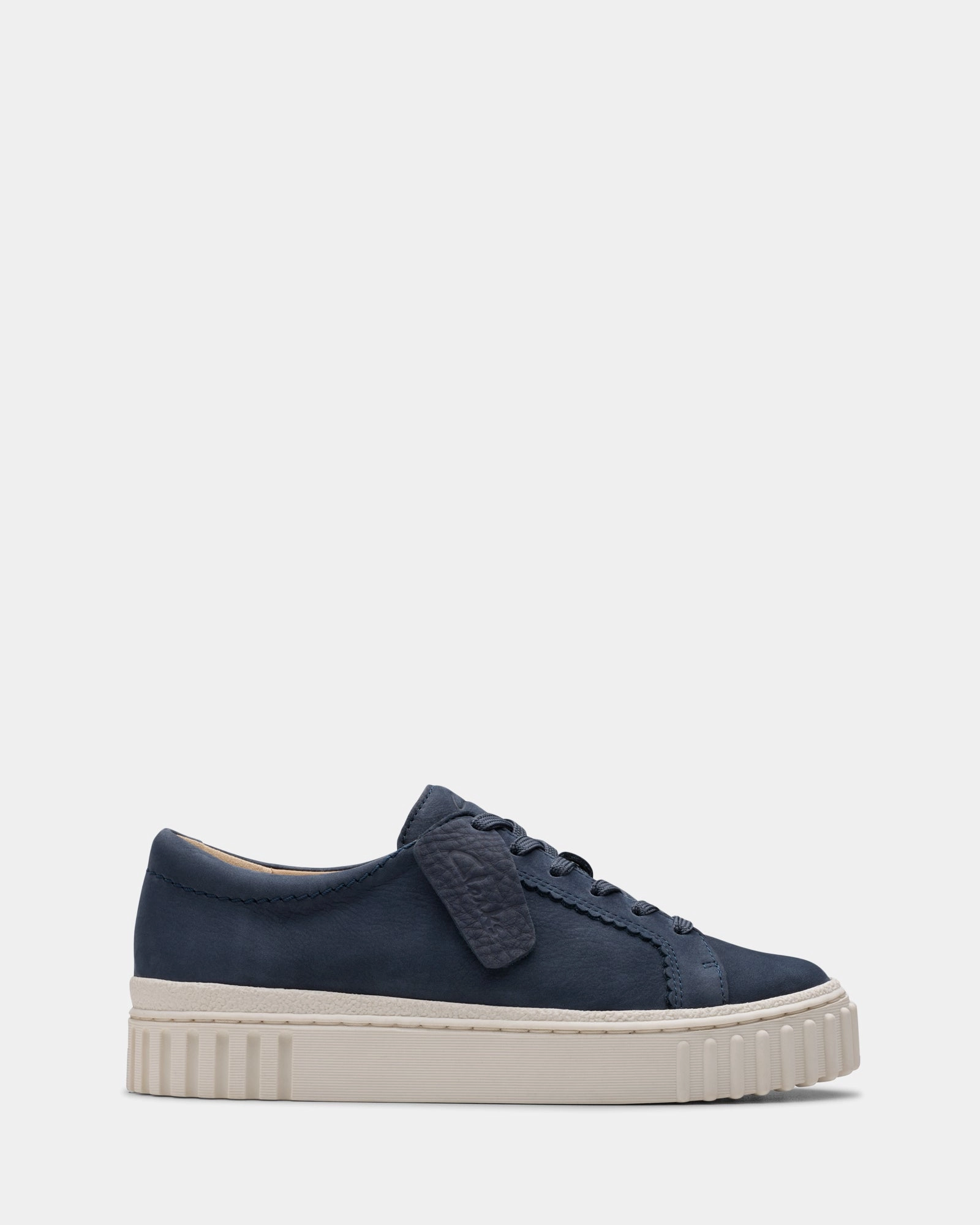 clean look Round Toe Mayhill Walk Navy Nubuck