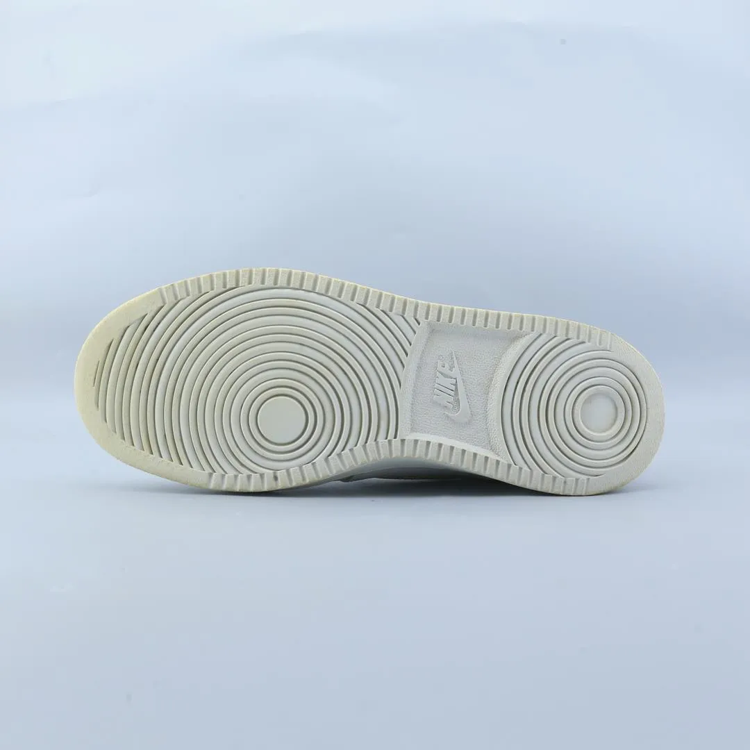 Sneakers With Shorts NIKE  COURT VISION LOW