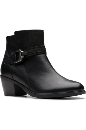 Clarks Neva Buckle black wide fit Cozy Interior