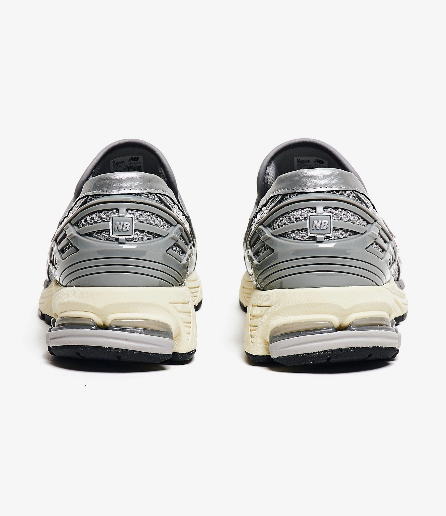 Training Sessions Traction pattern 1906L - Silver / Shadow Grey