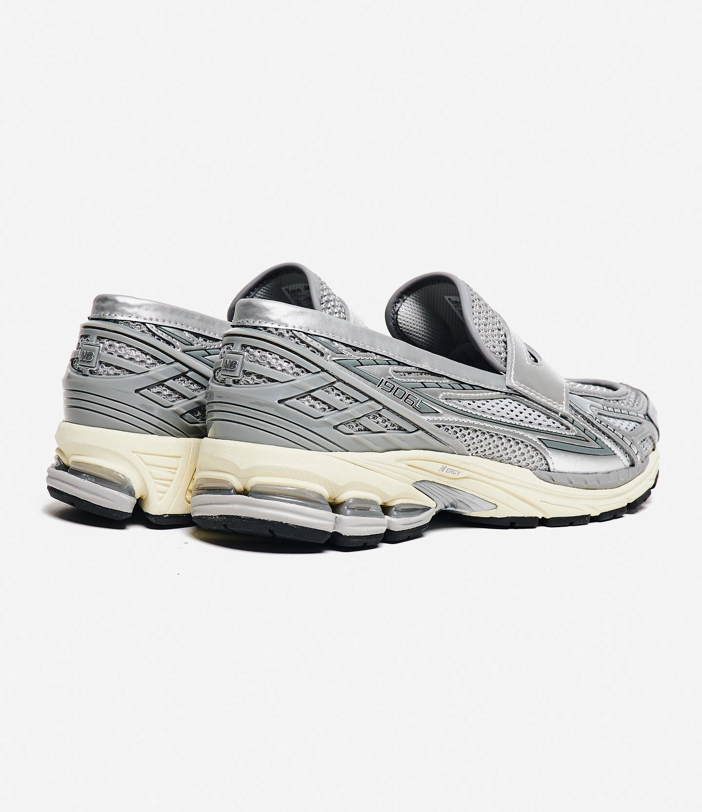 1906L - Silver / Shadow Grey Comfort Upper Design