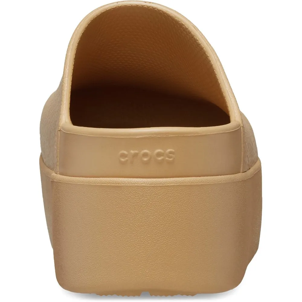 Weekend Fit Crocs Dylan Platform Clog