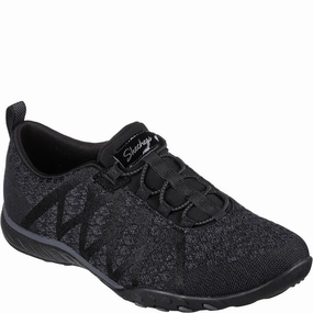 Skechers Relaxed Fit: Breathe-Easy Infi-Knity Trainer outdoor - running running on sand