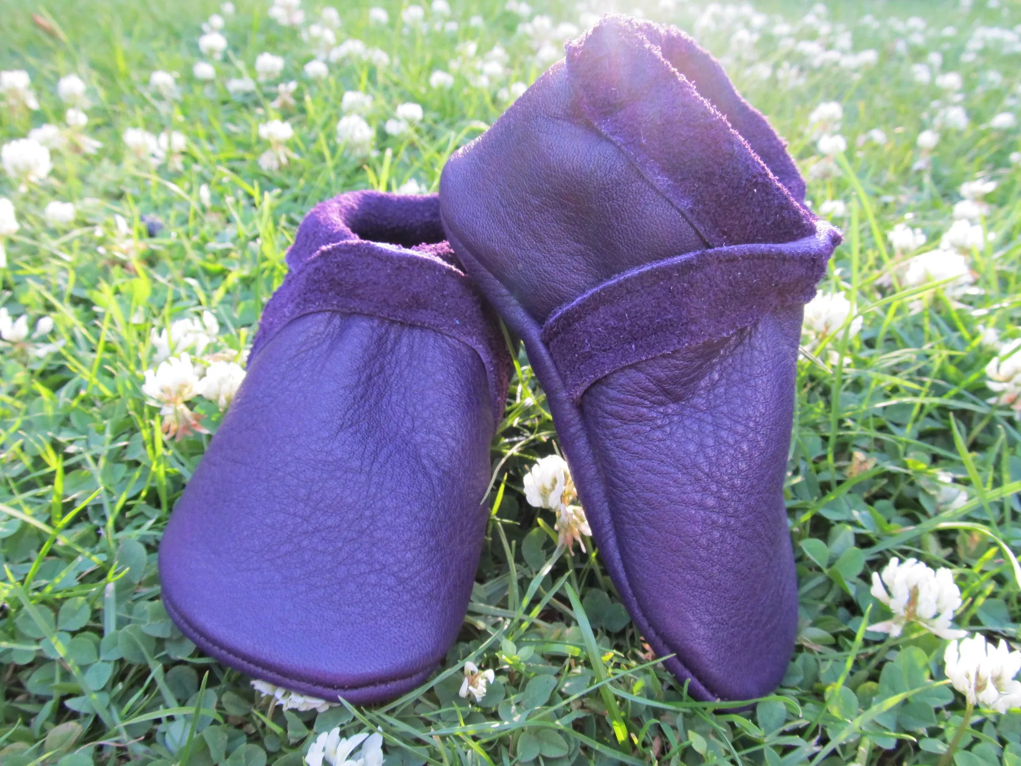 Unicolour - Simply Beautiful Asics Style Shoes