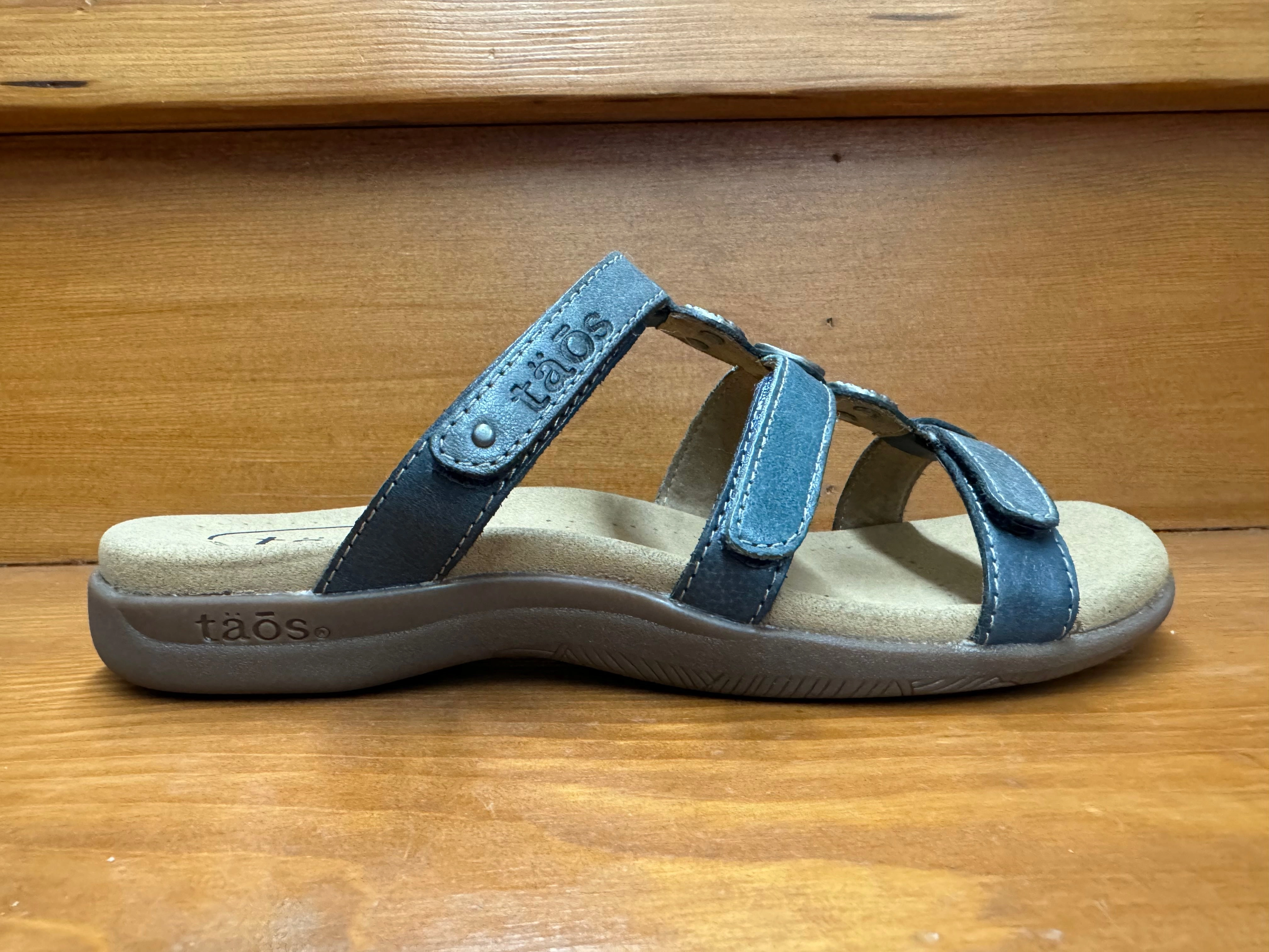 Taos Prize Blue Multi Walk Ready