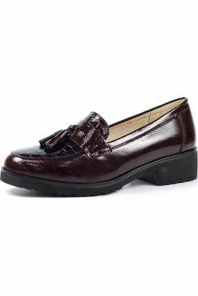 Lunar FLW002 Vivi Tassle shoe in Burgundy Luxury Resort British Cut