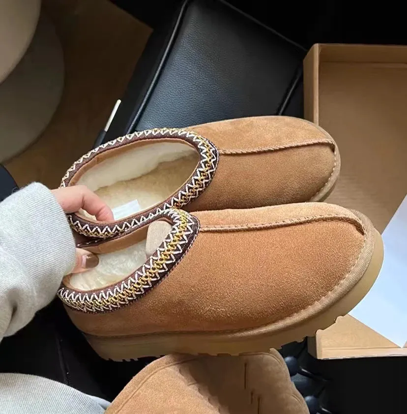 Winter Women Suede Slippers Genuine Leather Tasman Fur Slippers Tazz Shoes Ultra Mini Girls Boy Low-top Warm Boot Short Plush Robe And Slippers