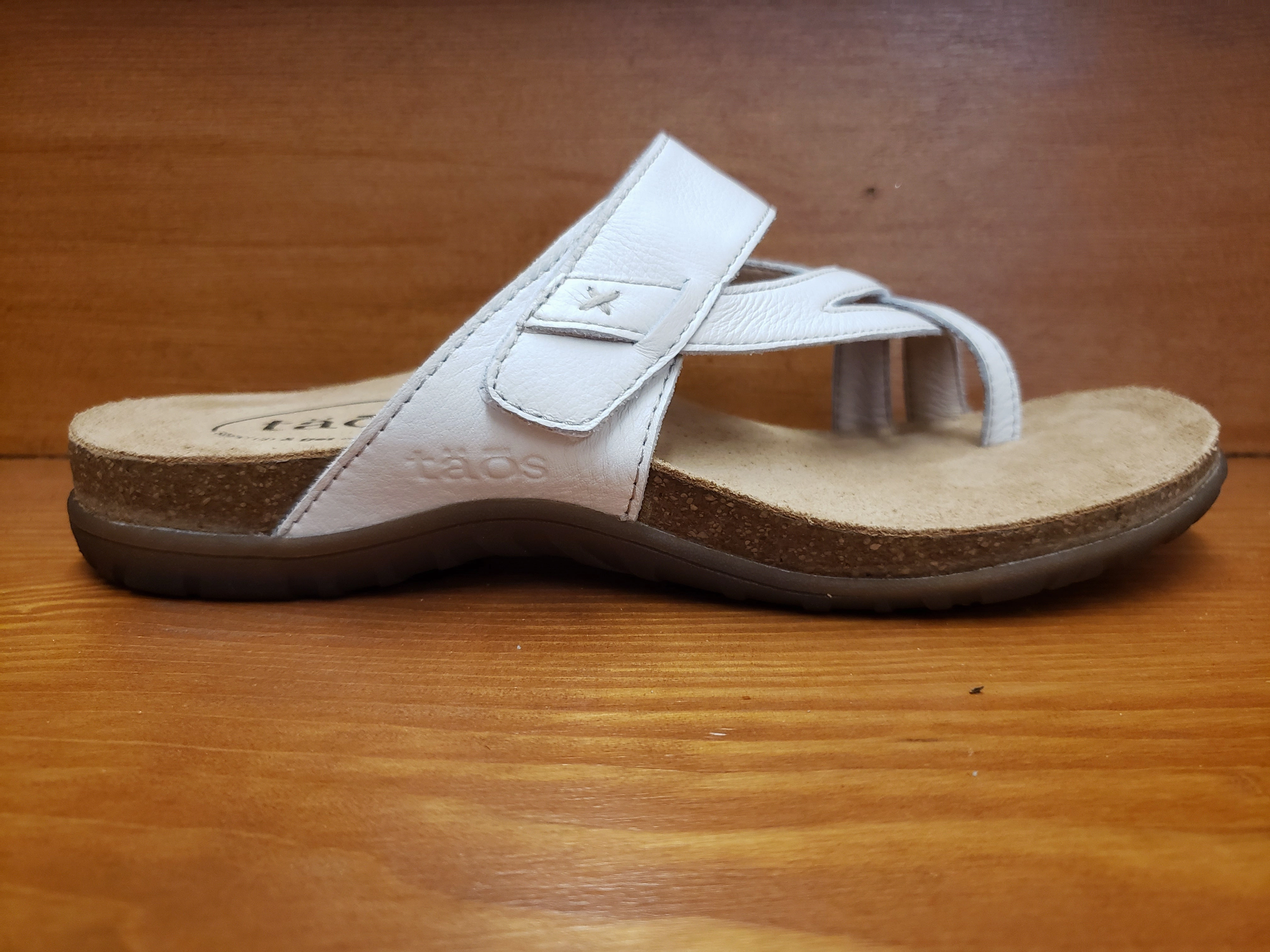 Taos Perfect White Subtle Texture Bold colors