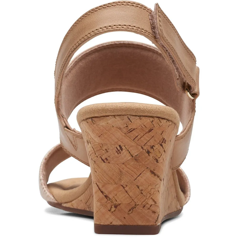 Relaxed Outdoor Footwear Clarks Kyarra Faye Sandals