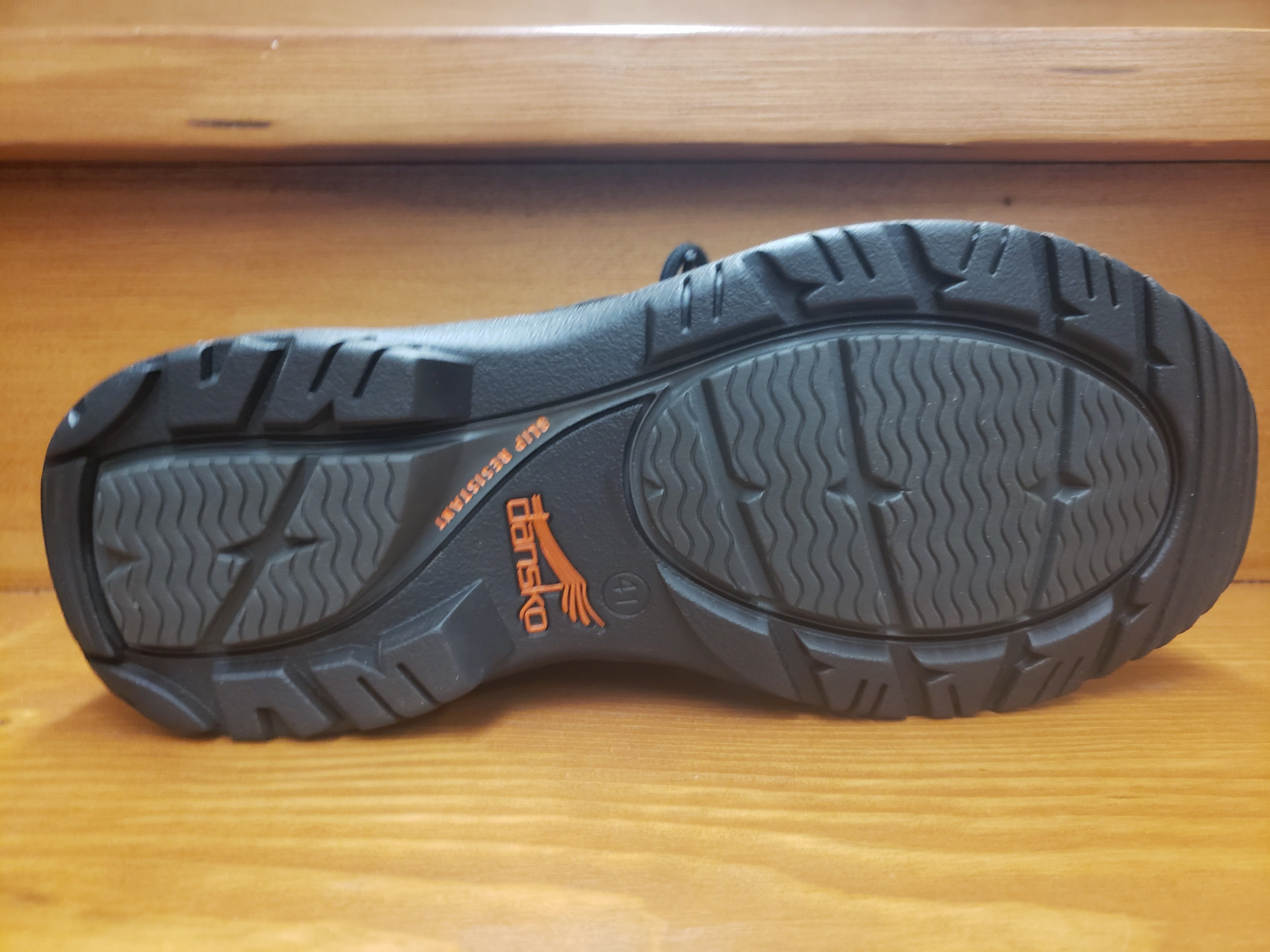 Dansko Walker Black leather Fine Detail One Color