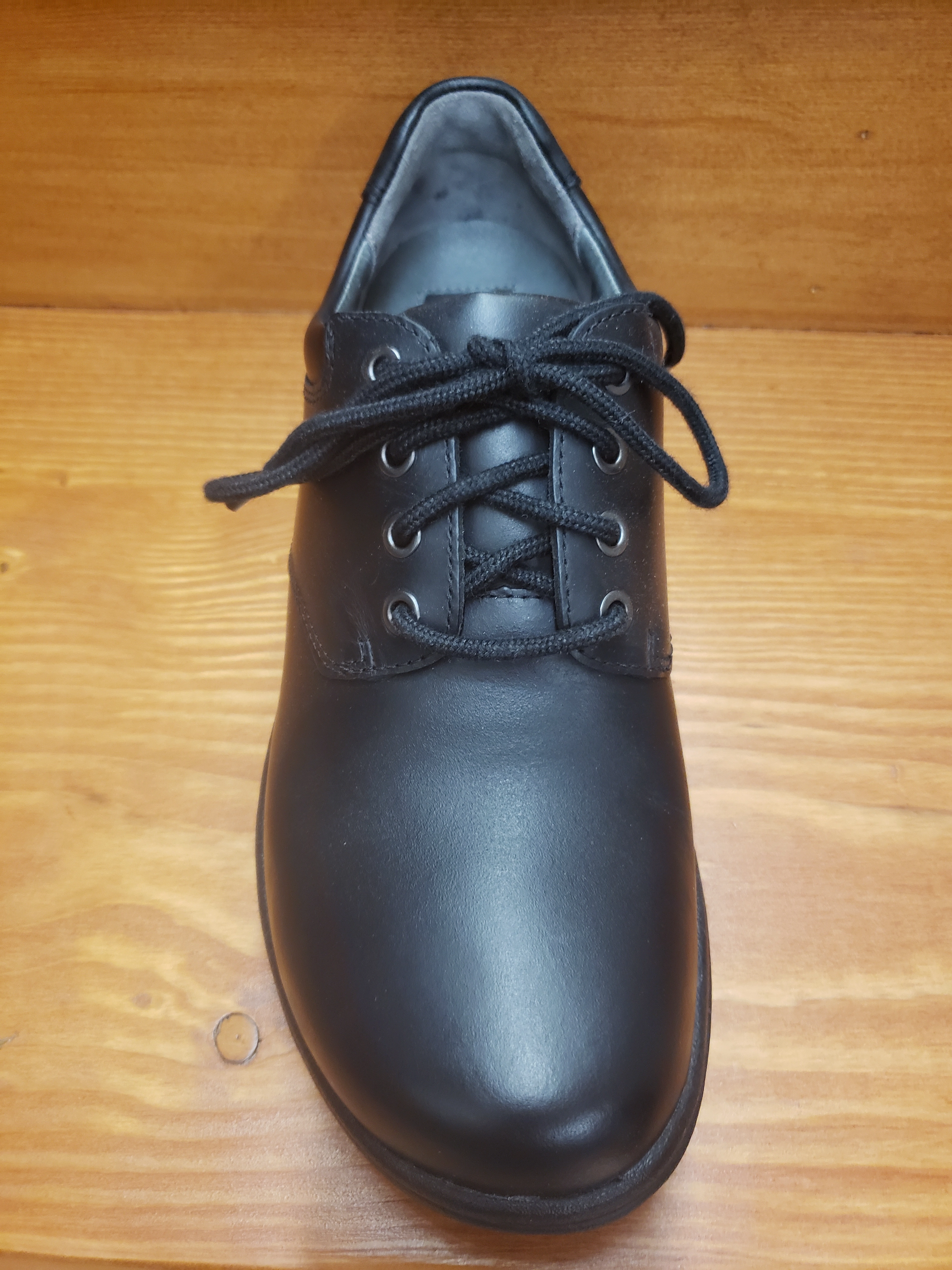 Dansko Walker Black leather Boss Edge One Color
