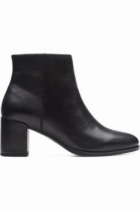 Clarks Freva55 Zip in black leather Art Mood