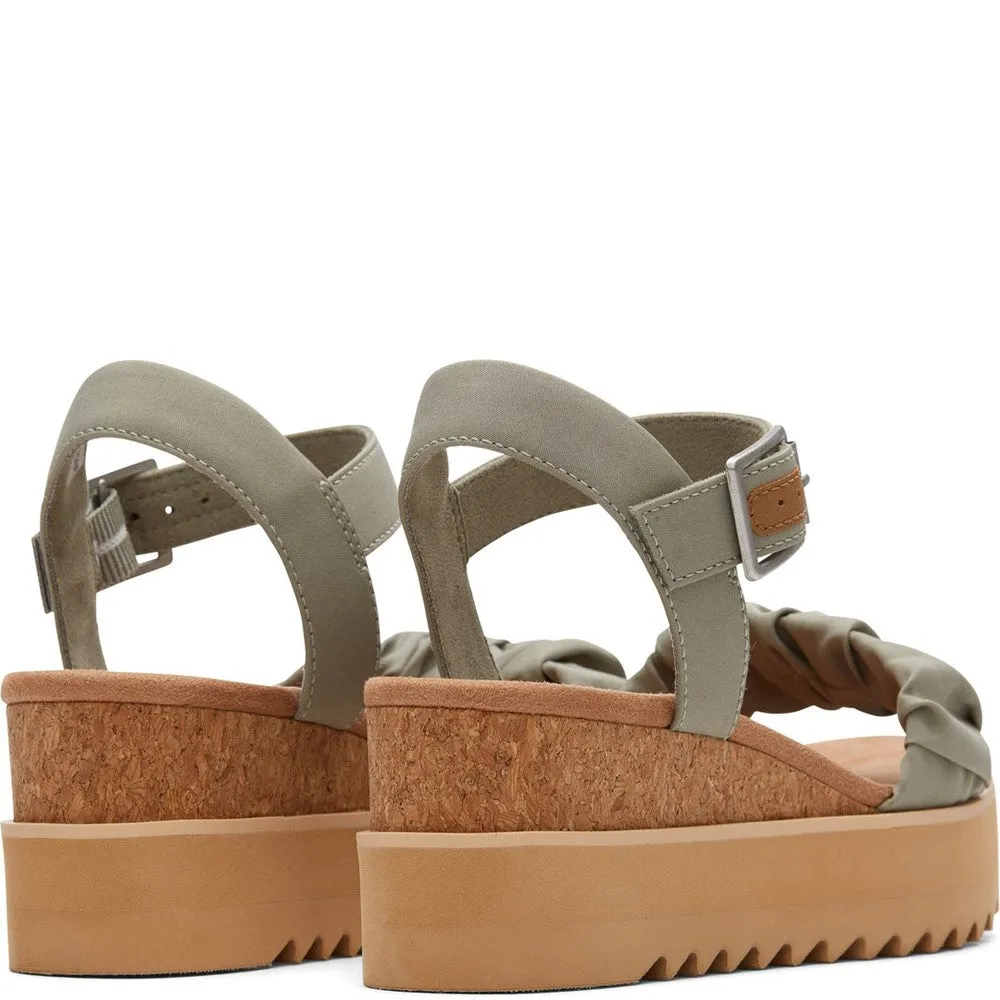TOMS Diana Wedge Chic Motion Open Steps