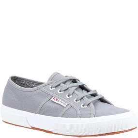 running in a cross - country meet shoes Superga 2750 Womens Cotu Classic